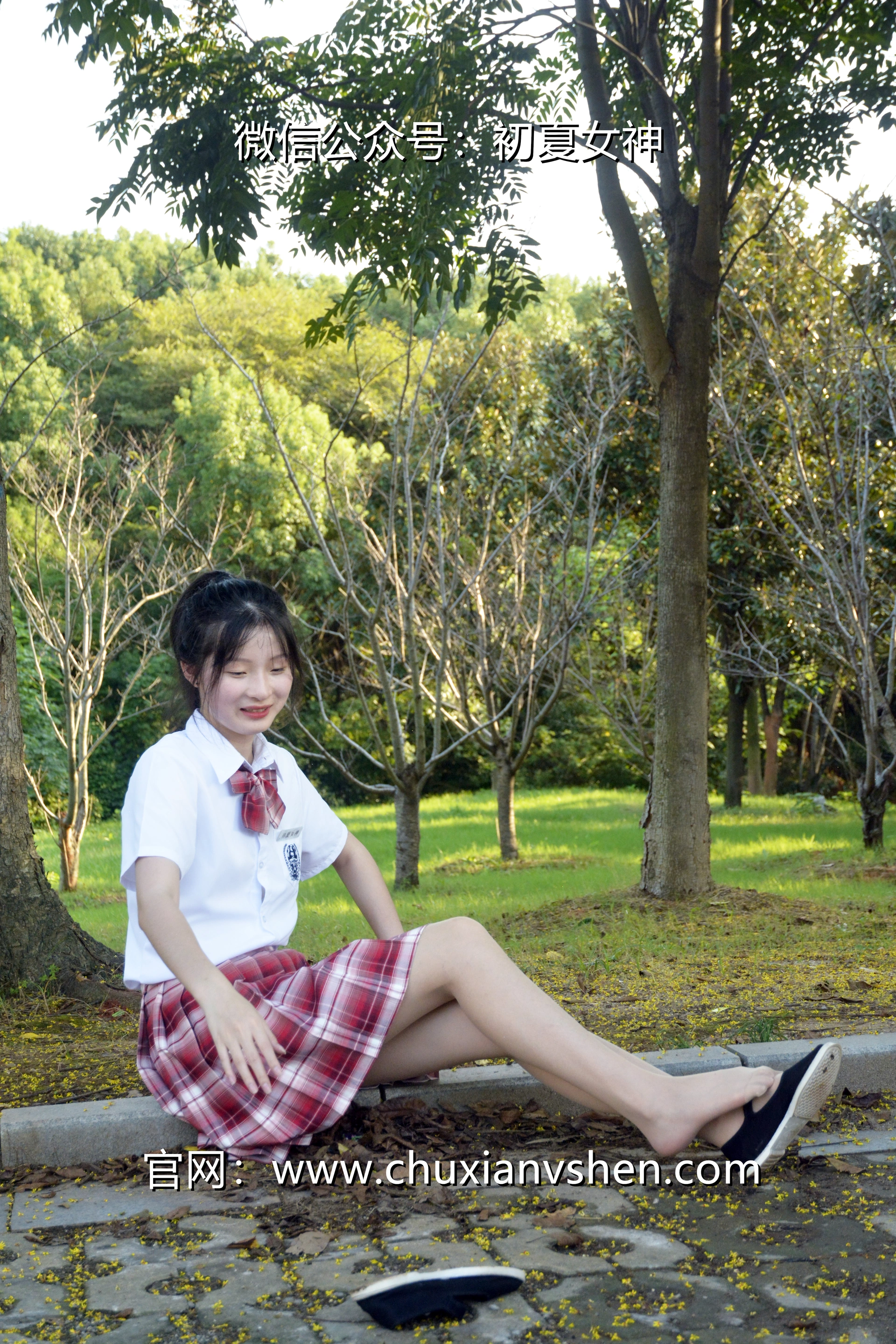 初夏女神 NO.092 安妮 草莓色JK[140P+1V／5.98GB]