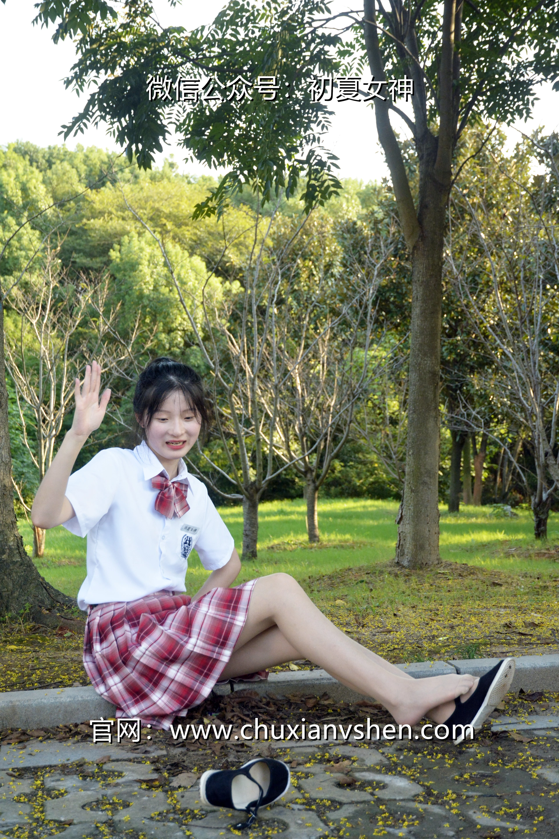 初夏女神 NO.092 安妮 草莓色JK[140P+1V／5.98GB]
