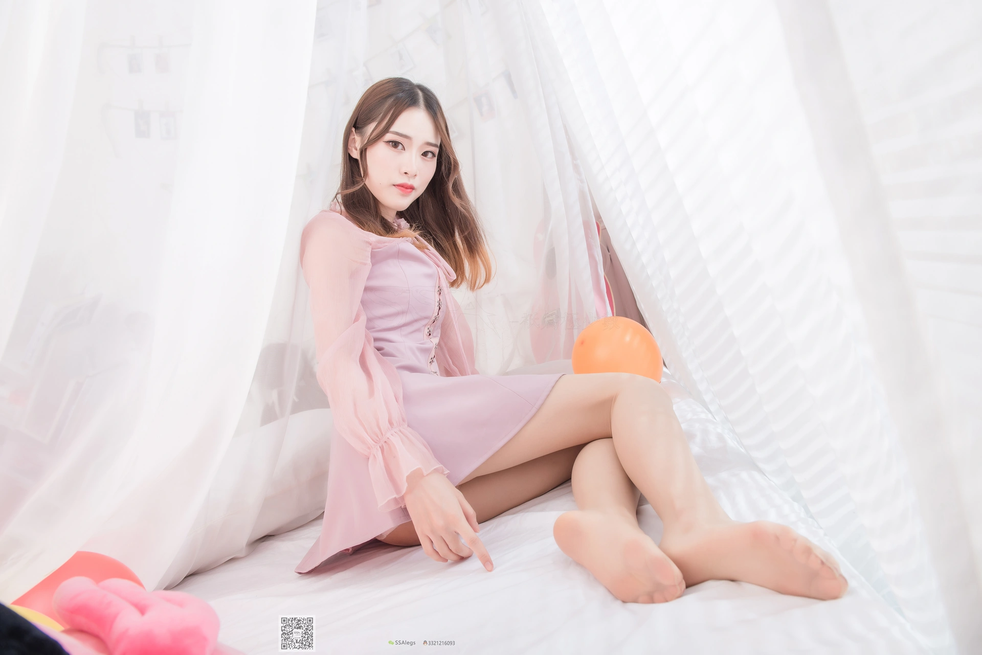 SSA丝社 超清写真 NO.027 琪琪 肉色开档丝袜 清纯美女的诱惑[99P-887MB]