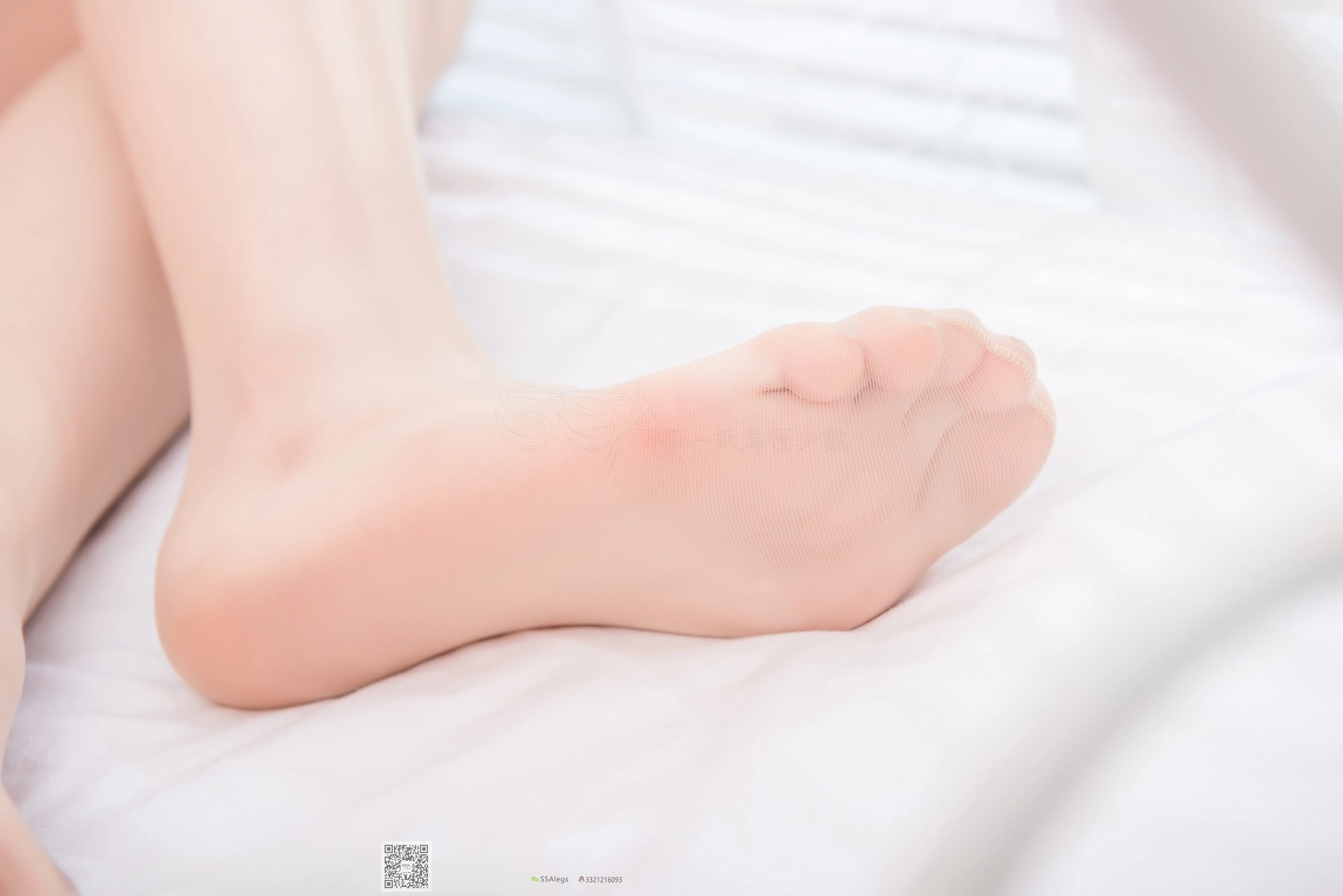 SSA丝社 超清写真 NO.027 琪琪 肉色开档丝袜 清纯美女的诱惑[99P-887MB]
