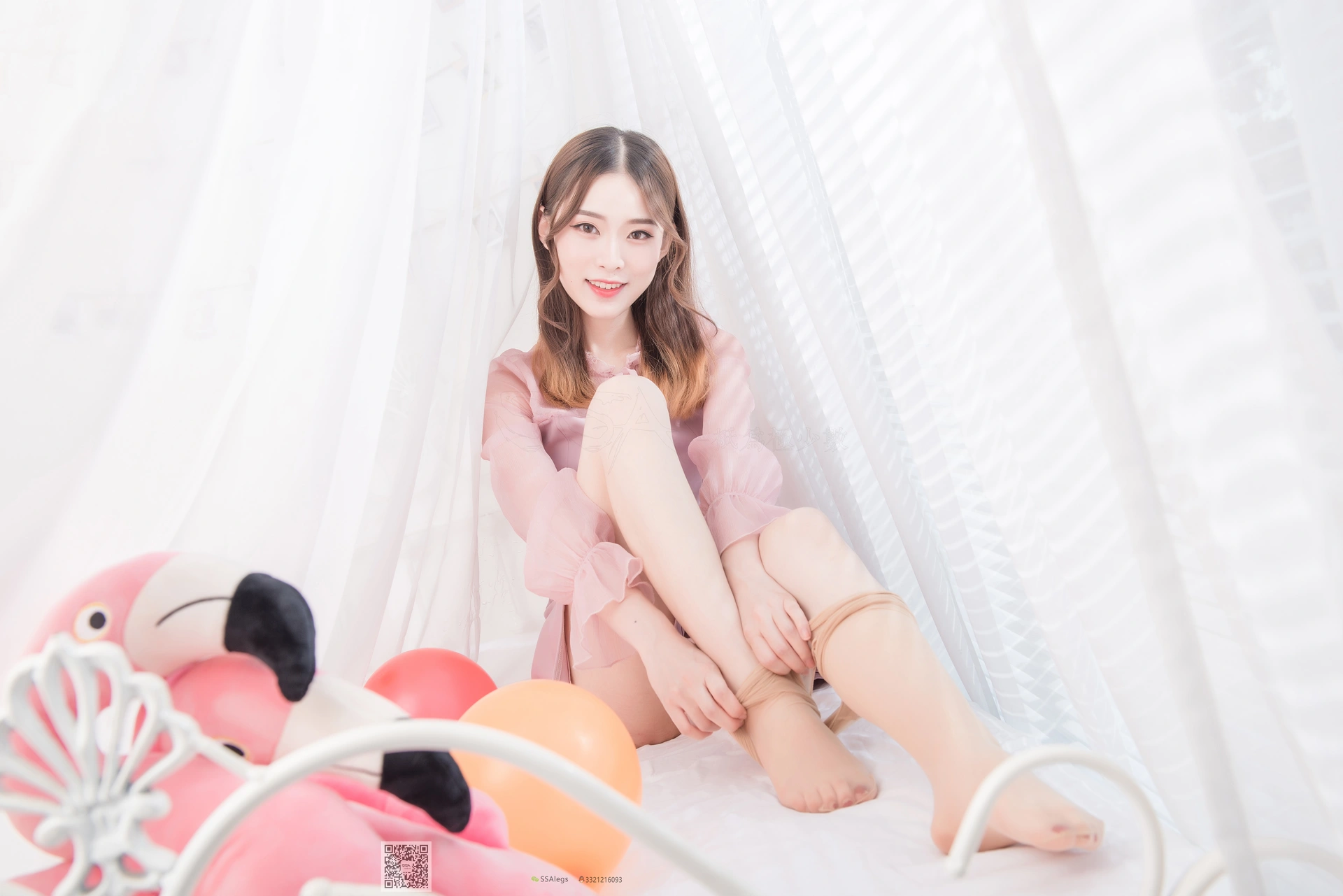 SSA丝社 超清写真 NO.027 琪琪 肉色开档丝袜 清纯美女的诱惑[99P-887MB]