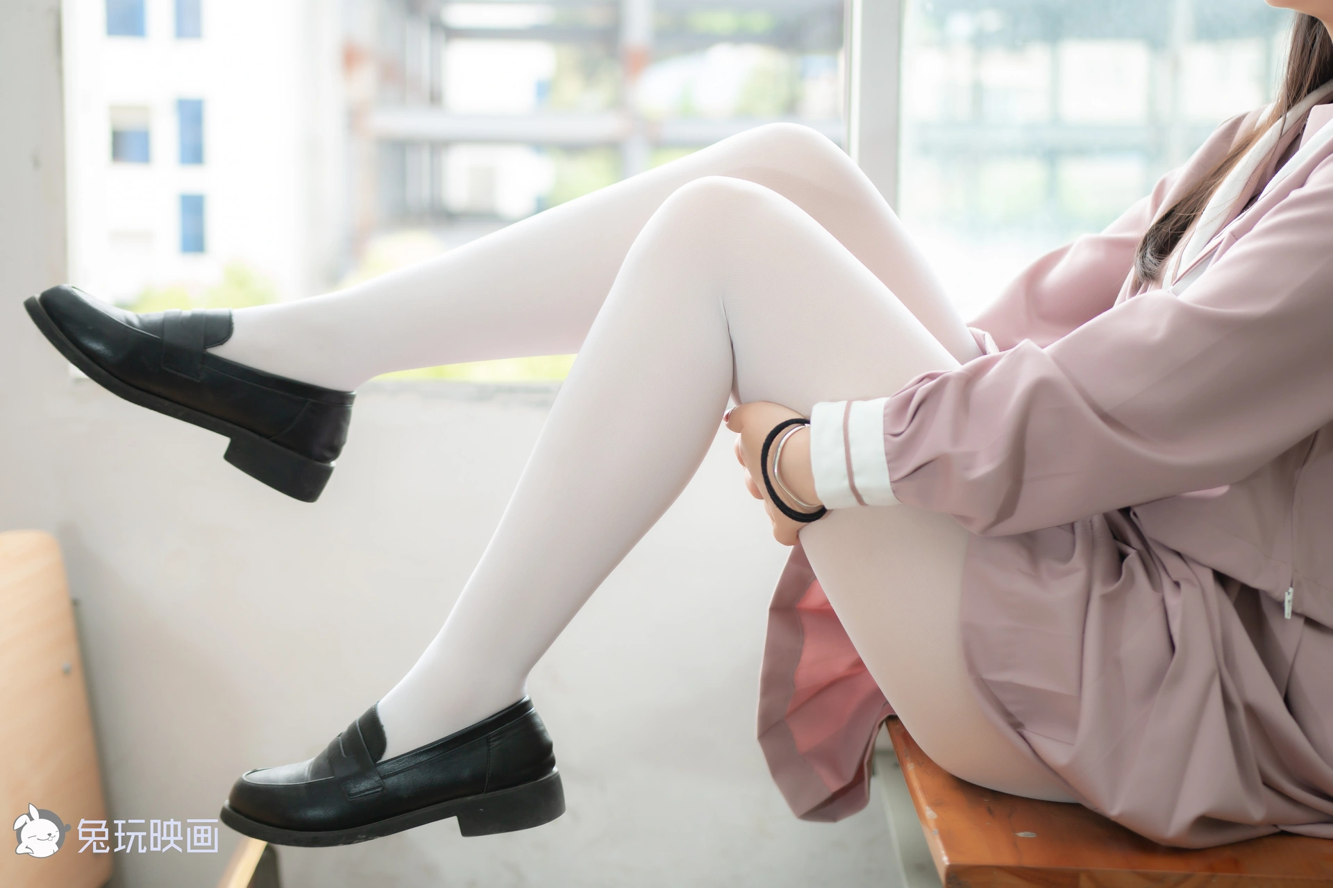 C05.003 粉色JK小姐姐 [49P-304MB]