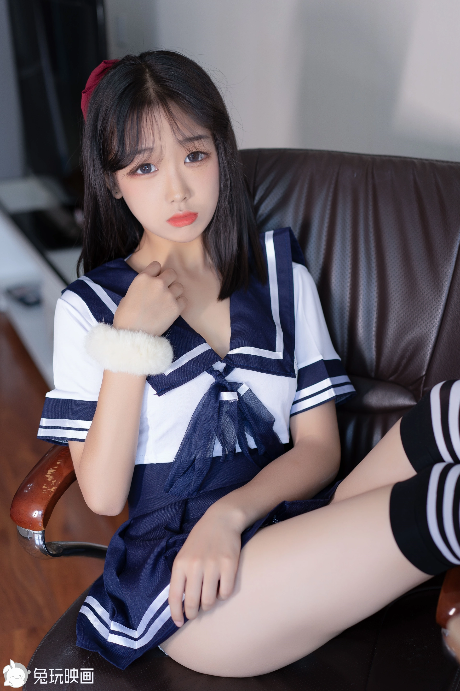 C26.008 水手裙的小心机 [40P-335MB]