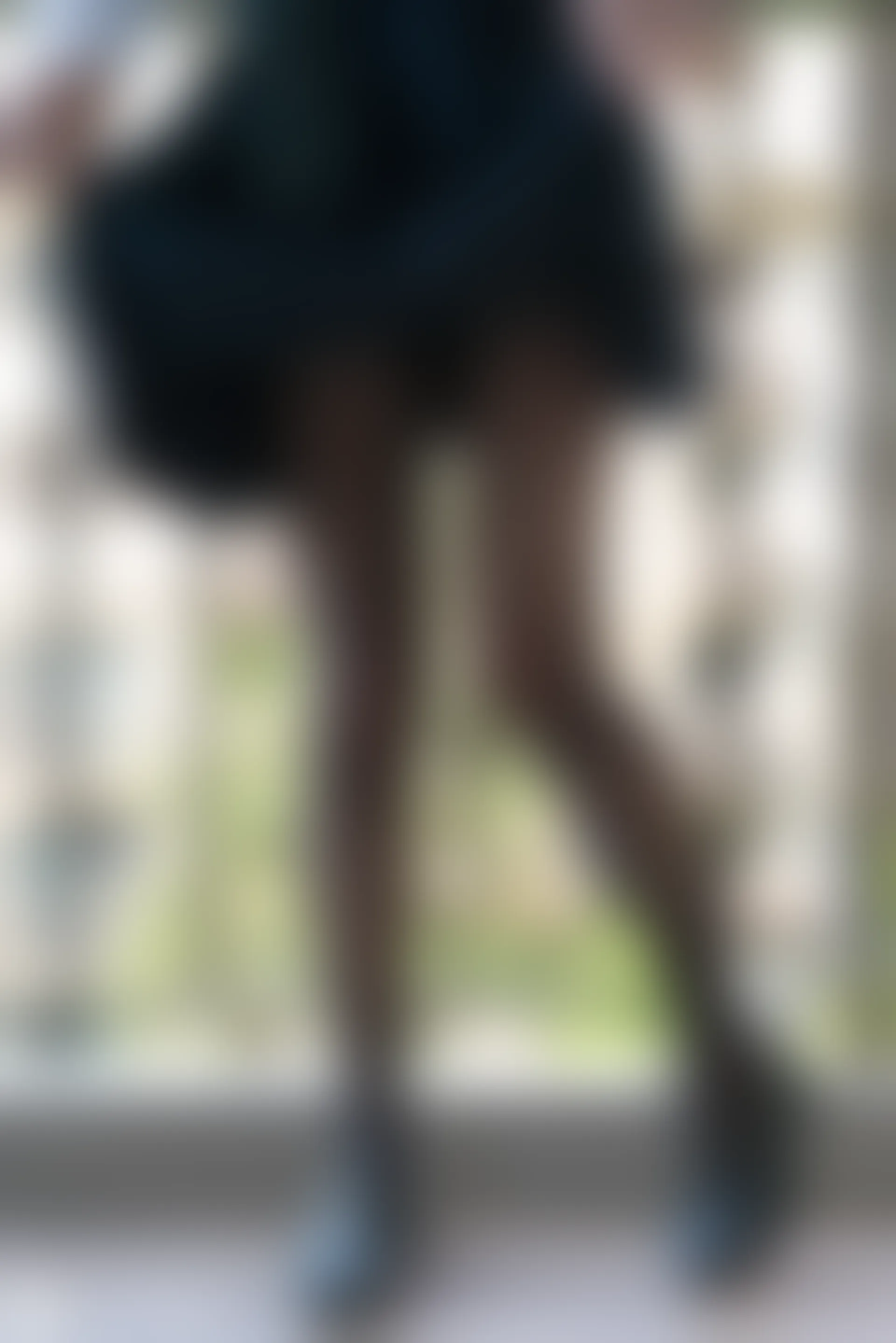 C20.006 黑丝制服少女 [37P-420MB]