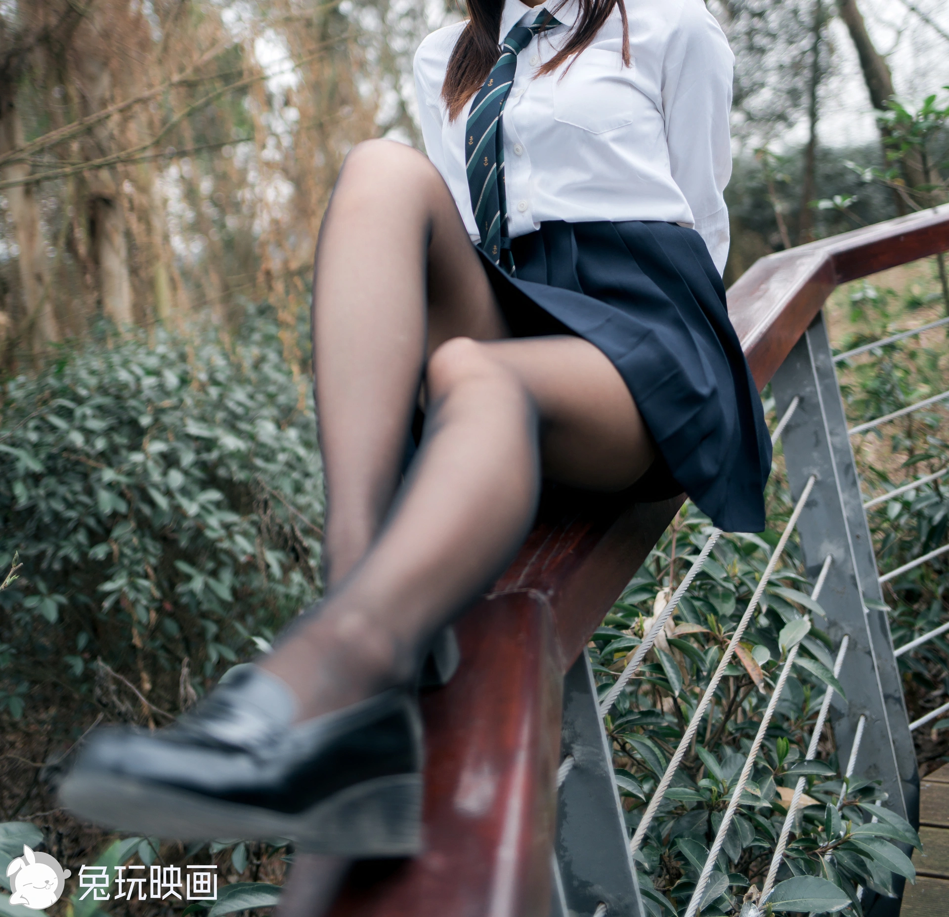C20.006 黑丝制服少女 [37P-420MB]