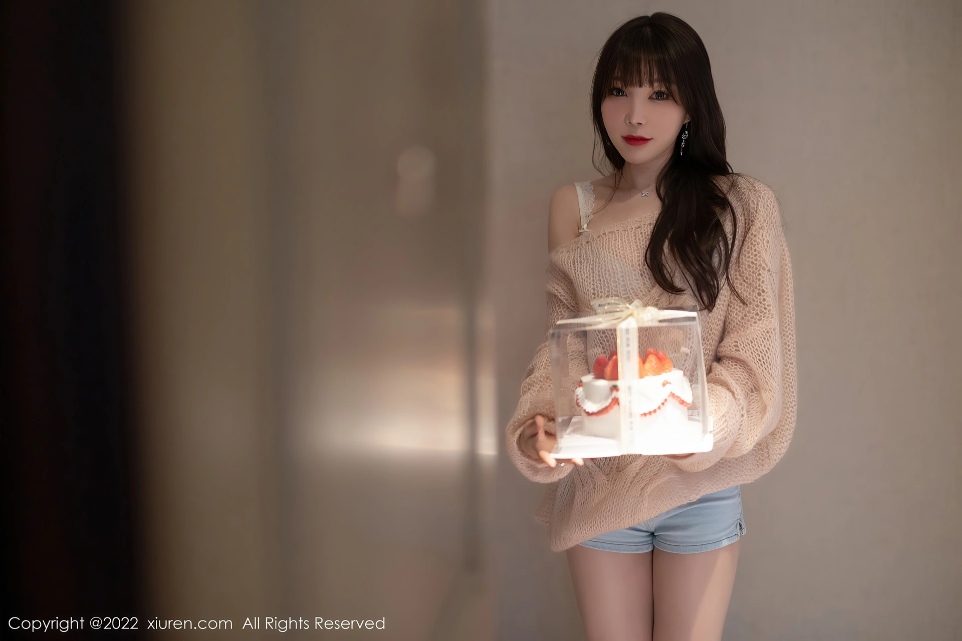 XiuRen秀人网 2022.01.07 No.4435 芝芝Booty 性感美腿[95+1P 760MB]