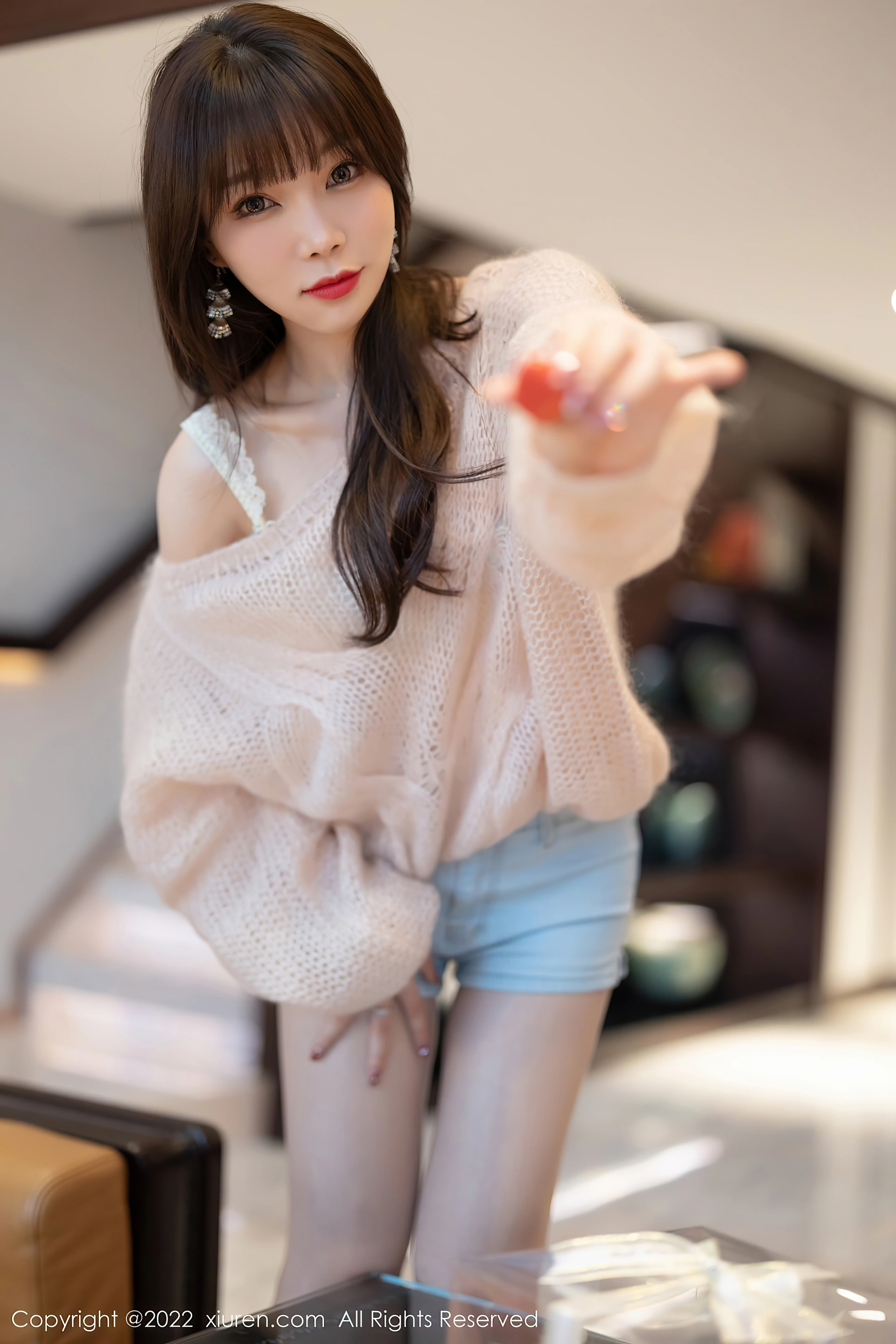 XiuRen秀人网 2022.01.07 No.4435 芝芝Booty 性感美腿[95+1P 760MB]