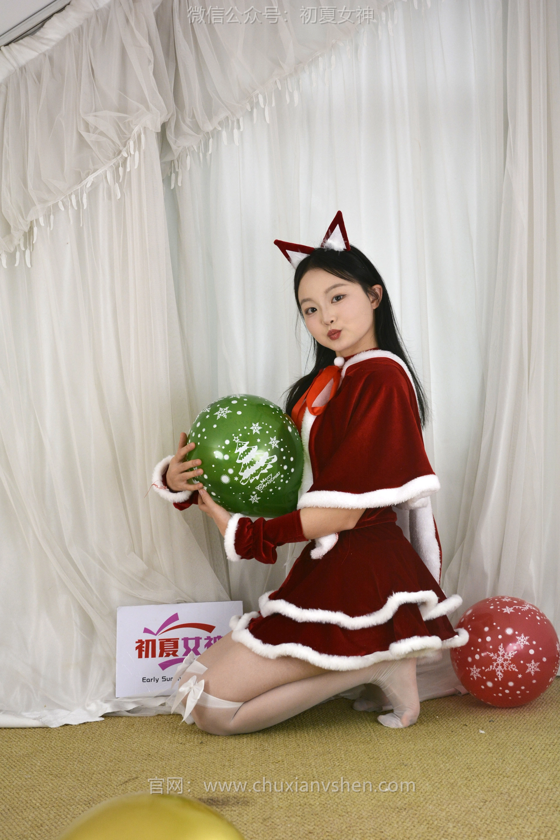 初夏女神 NO.117 点点、双双 圣诞快乐[140P+2V／3.44GB]