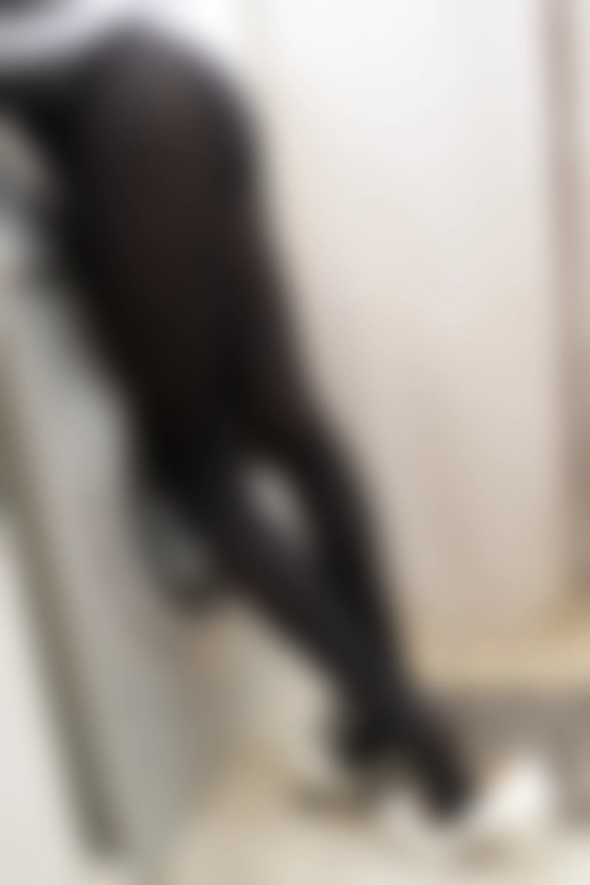 森萝财团 内部VIP系列 微风-05 黑丝高跟女仆装 [117P1V-3.5G]
