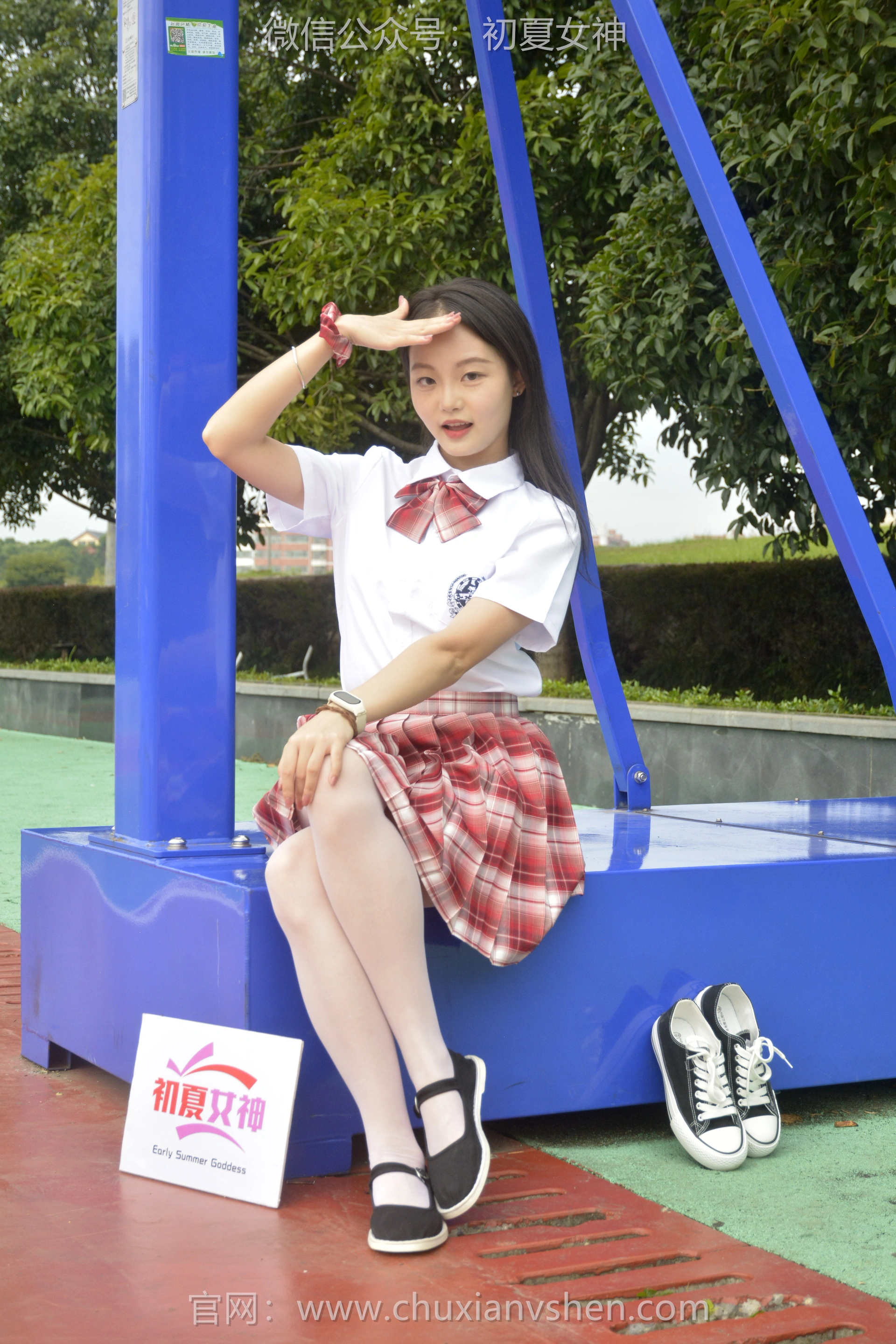 初夏女神 NO.091 双双 大红JK套[130P+1V／4.98GB]