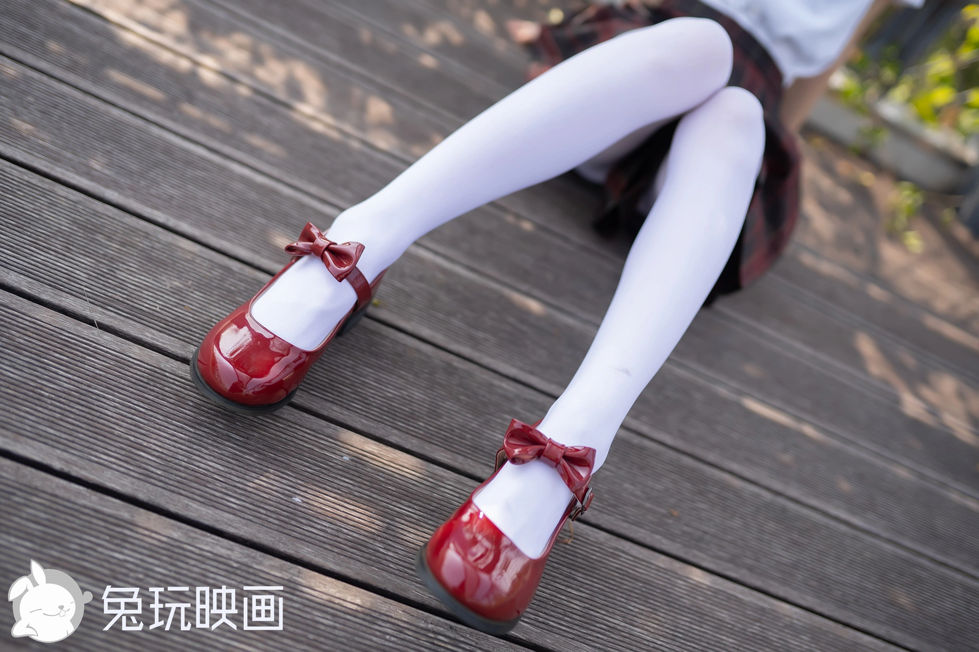 D52.001 白丝和小红鞋 [40P-112MB]