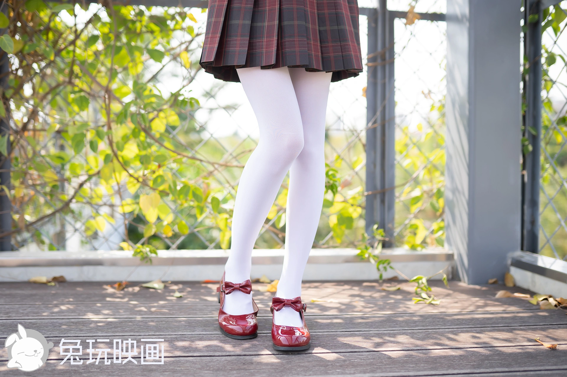 D52.001 白丝和小红鞋 [40P-112MB]