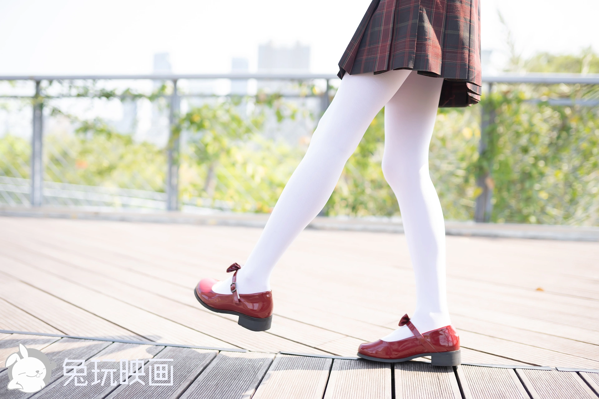 D52.001 白丝和小红鞋 [40P-112MB]