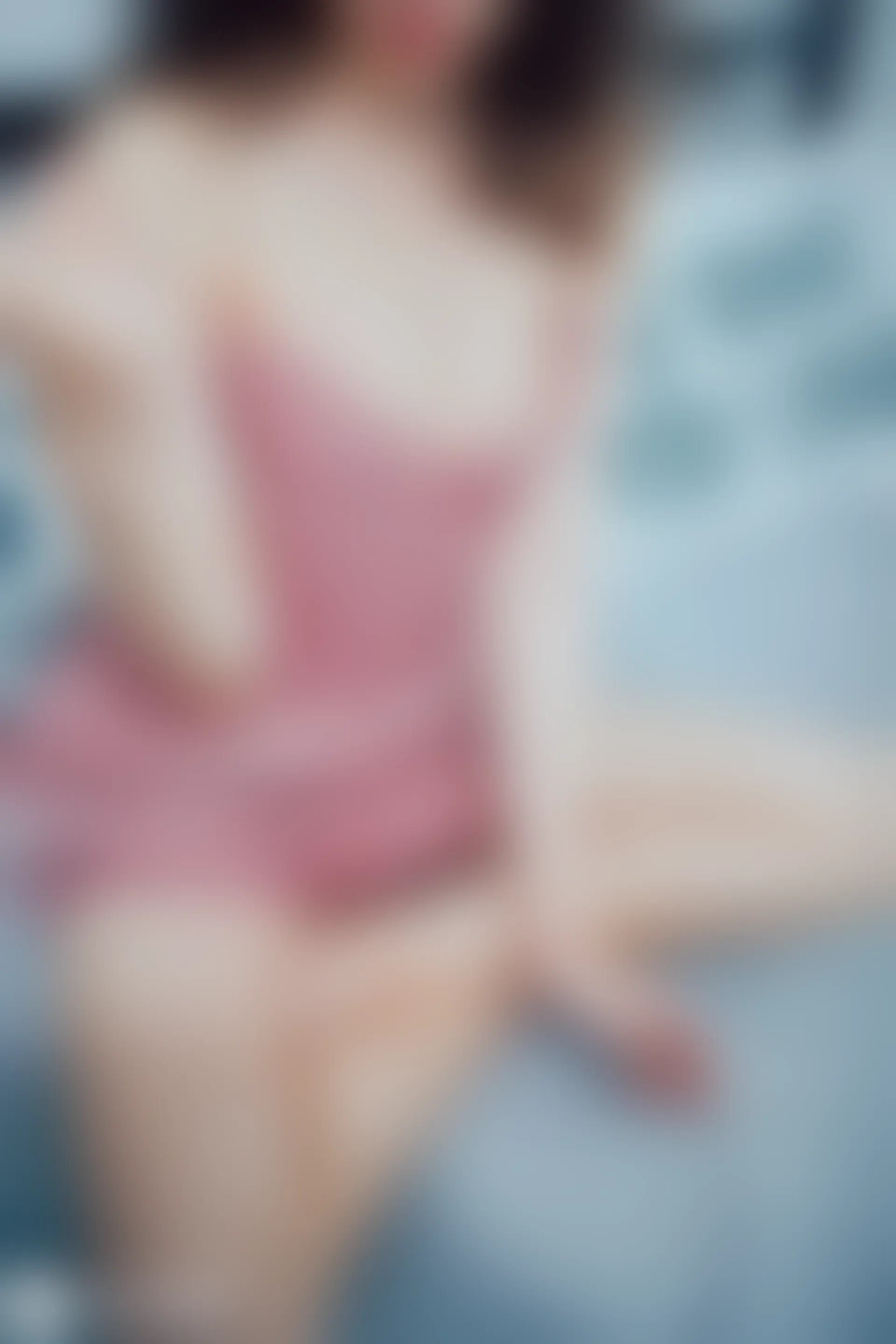 C44.003 粉色吊带睡衣 [34P-251MB]