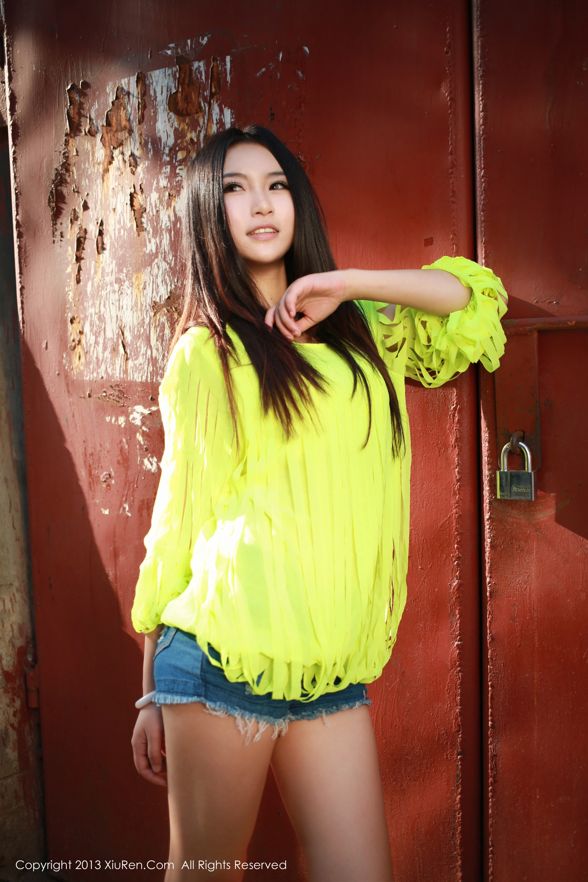 XiuRen秀人网 2013.09.24 No.017 MOON嘉依