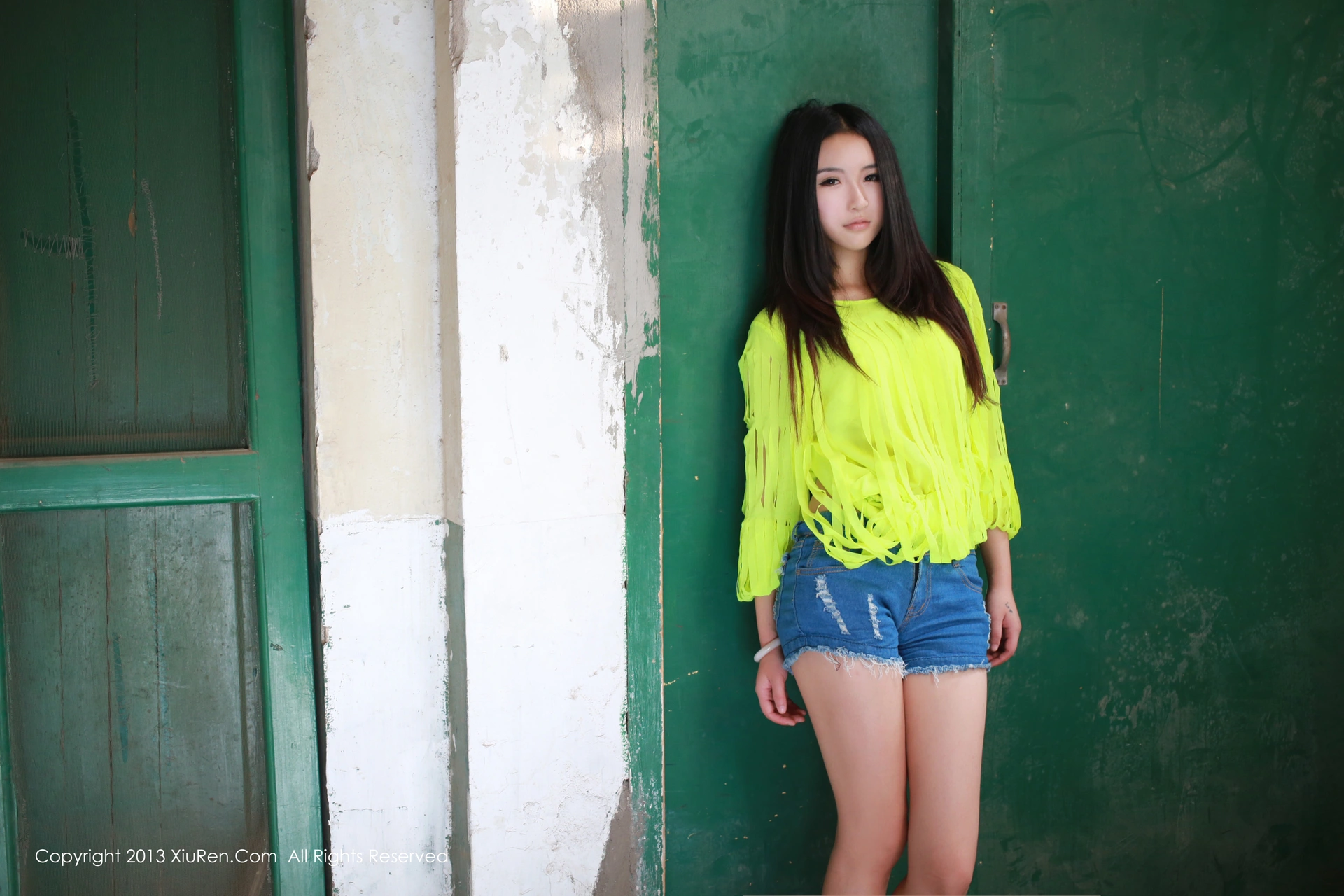 XiuRen秀人网 2013.09.24 No.017 MOON嘉依