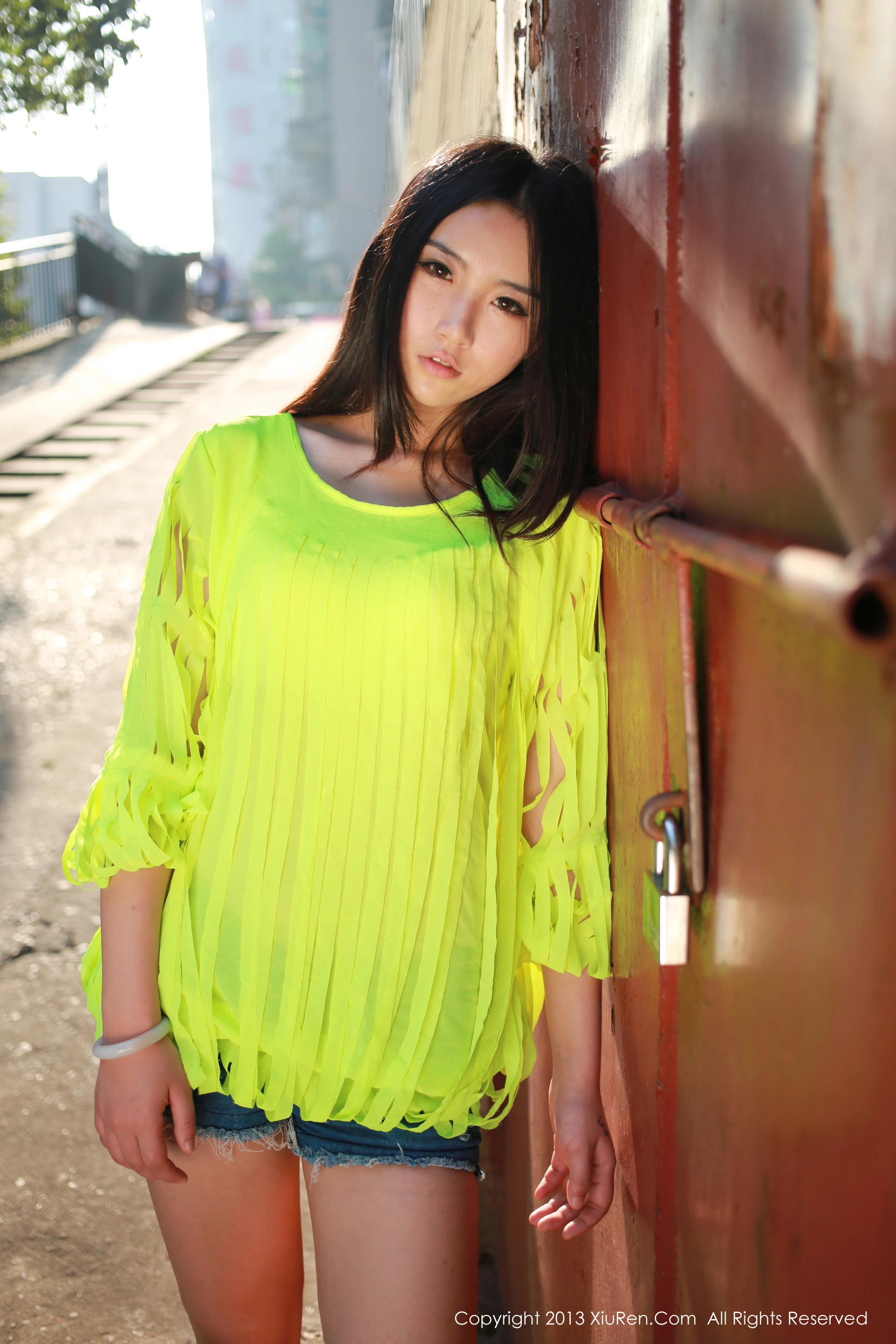 XiuRen秀人网 2013.09.24 No.017 MOON嘉依