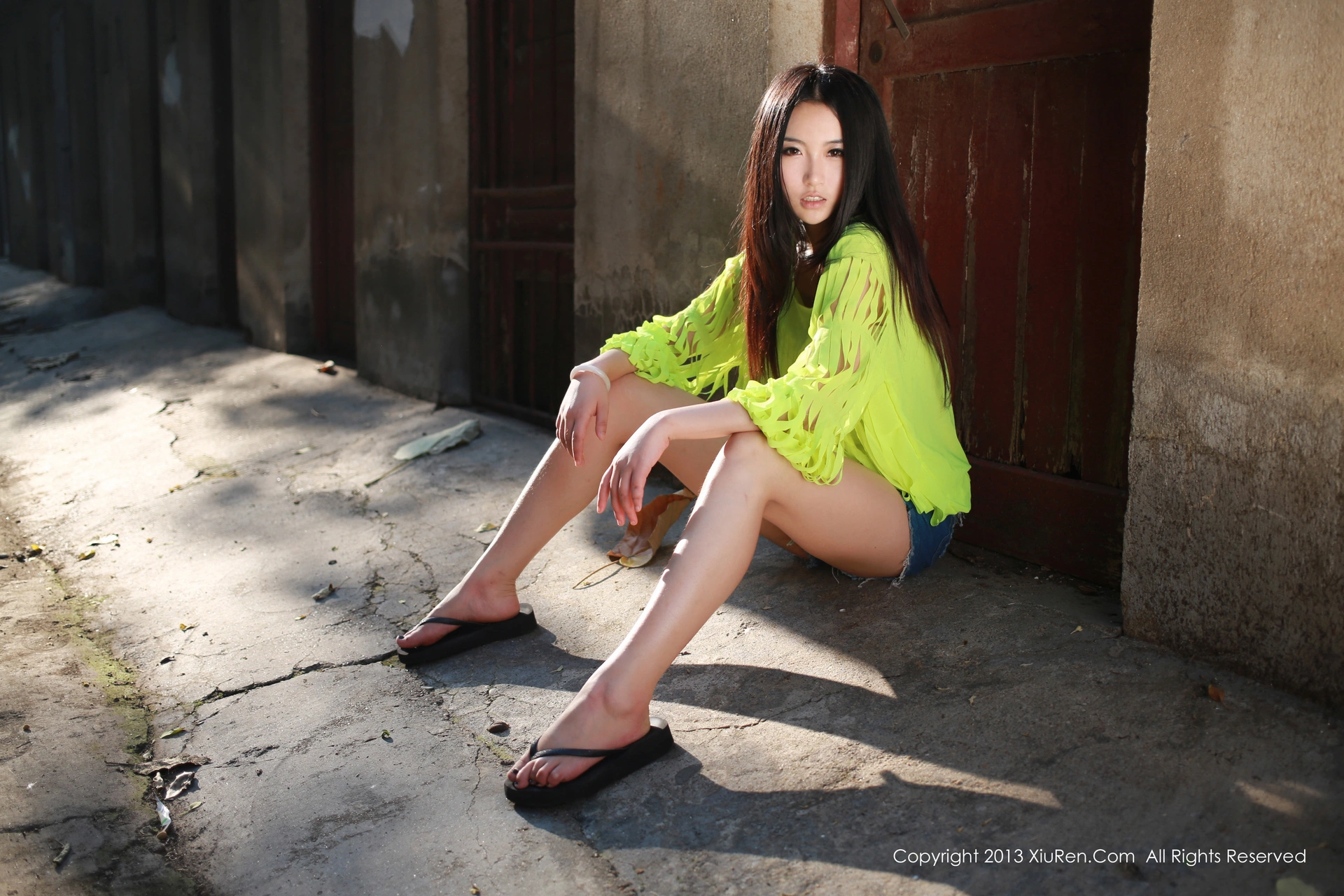 XiuRen秀人网 2013.09.24 No.017 MOON嘉依