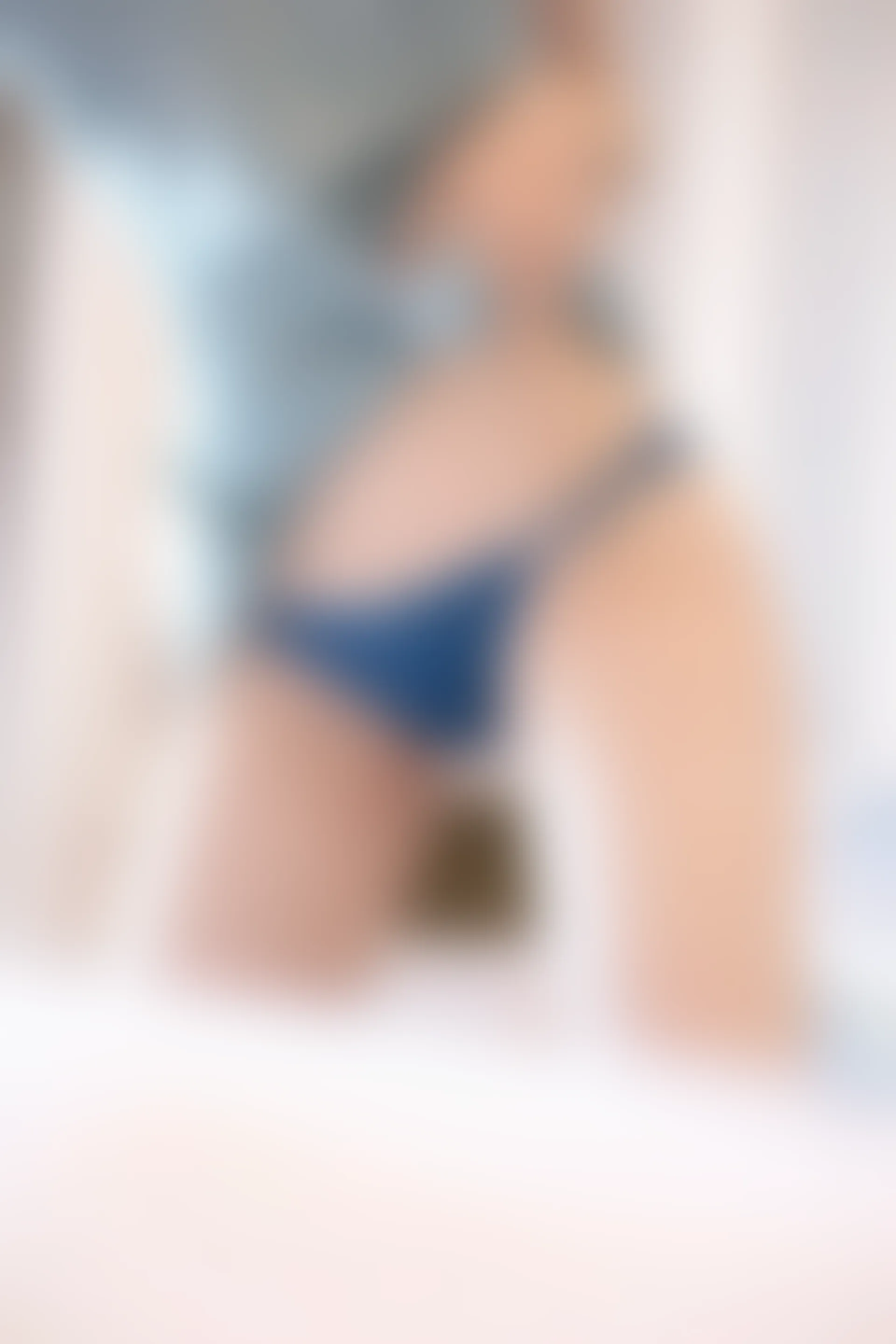 XiuRen秀人网 2021.10.14 No.4069 芝芝Booty 深圳旅拍[65+1P／584MB]