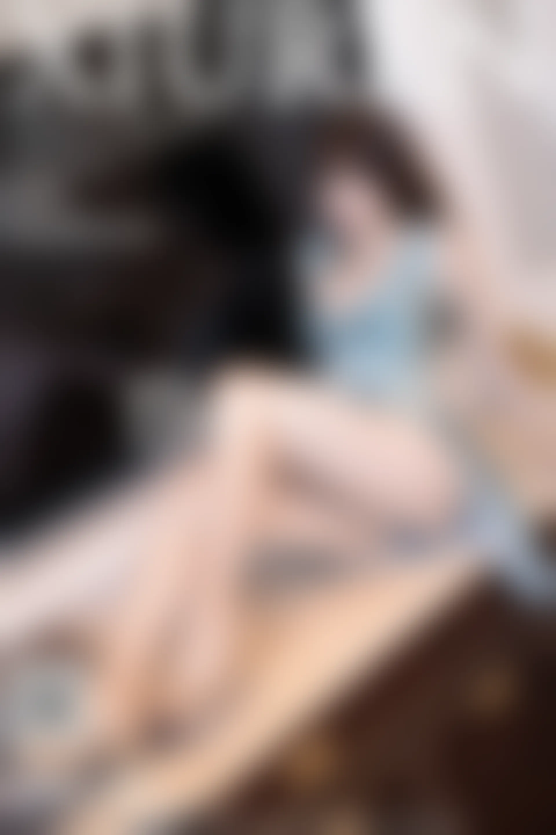 XiuRen秀人网 2021.10.14 No.4069 芝芝Booty 深圳旅拍[65+1P／584MB]