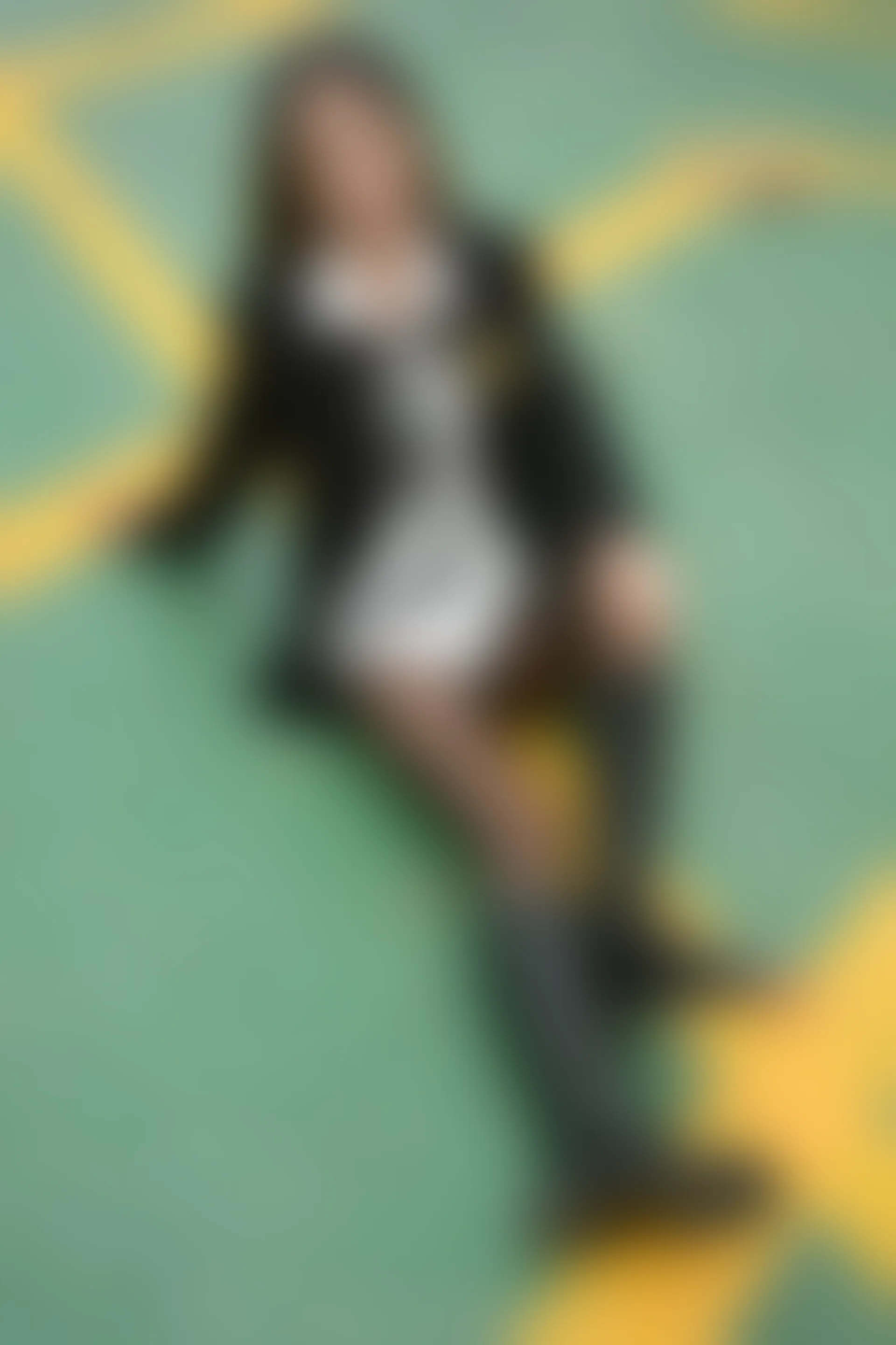 初夏女神 NO.115 依依 学校车库[140P+1V／2.89GB]