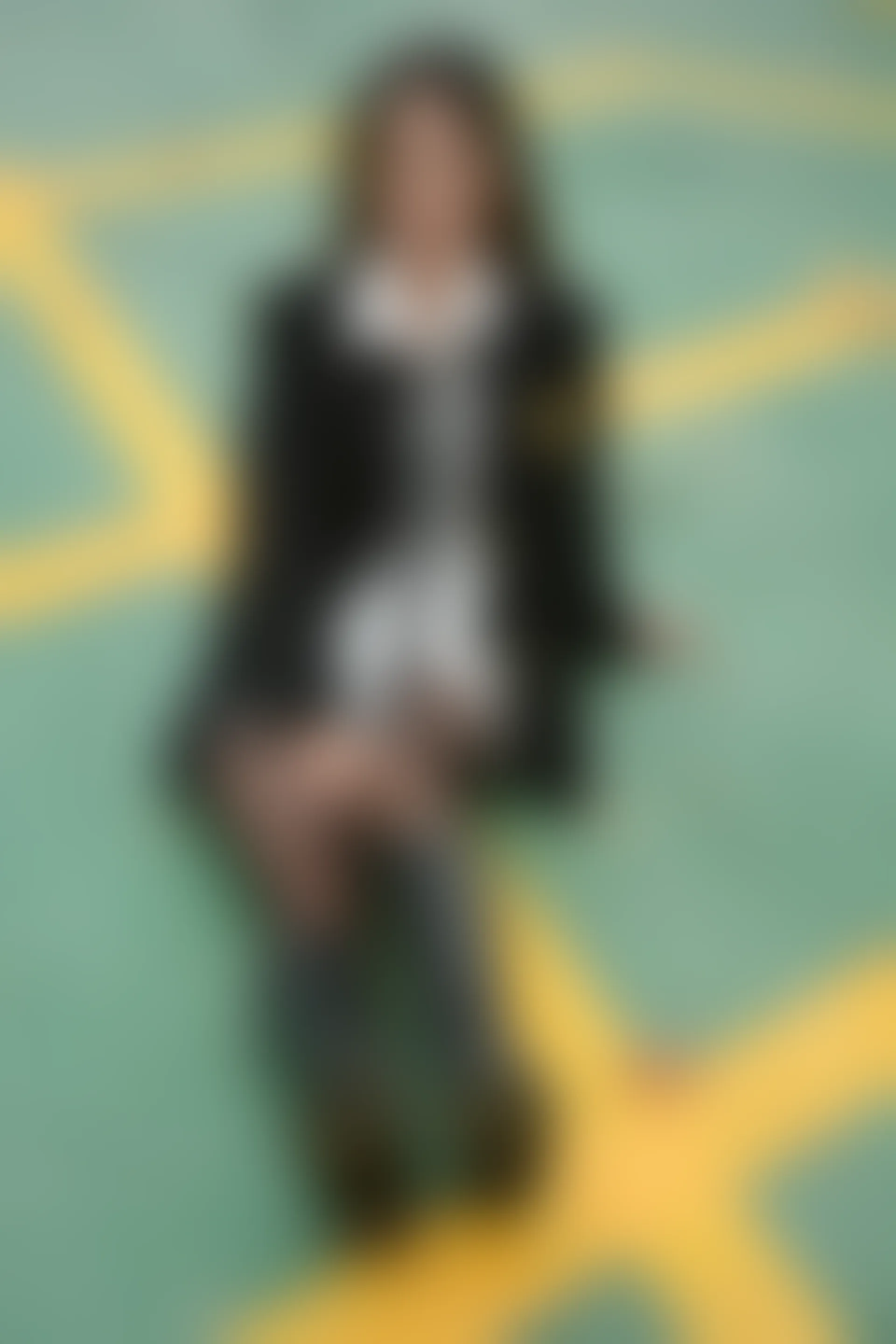 初夏女神 NO.115 依依 学校车库[140P+1V／2.89GB]