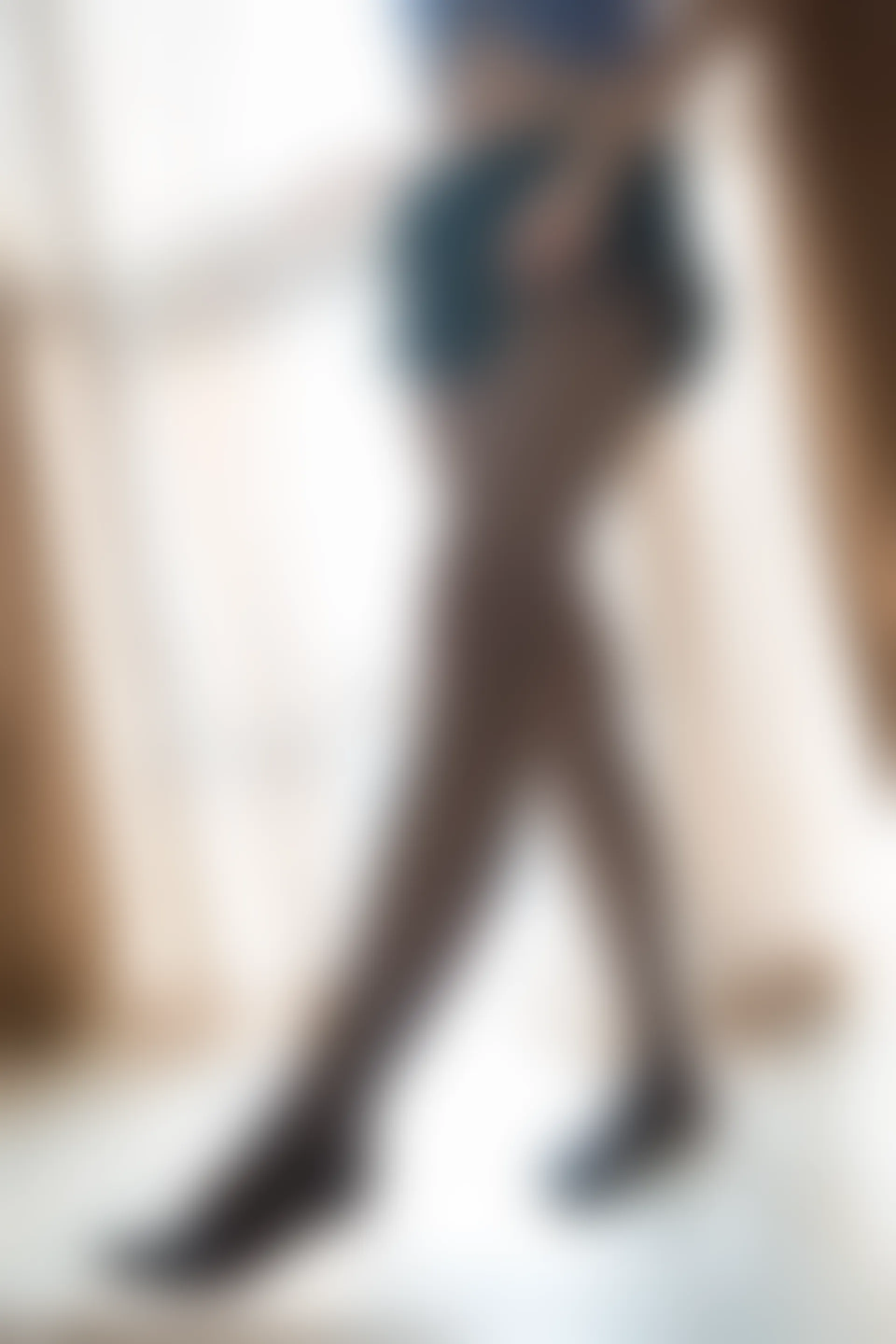 C27.002 窗台上的黑丝 [40P-67MB]