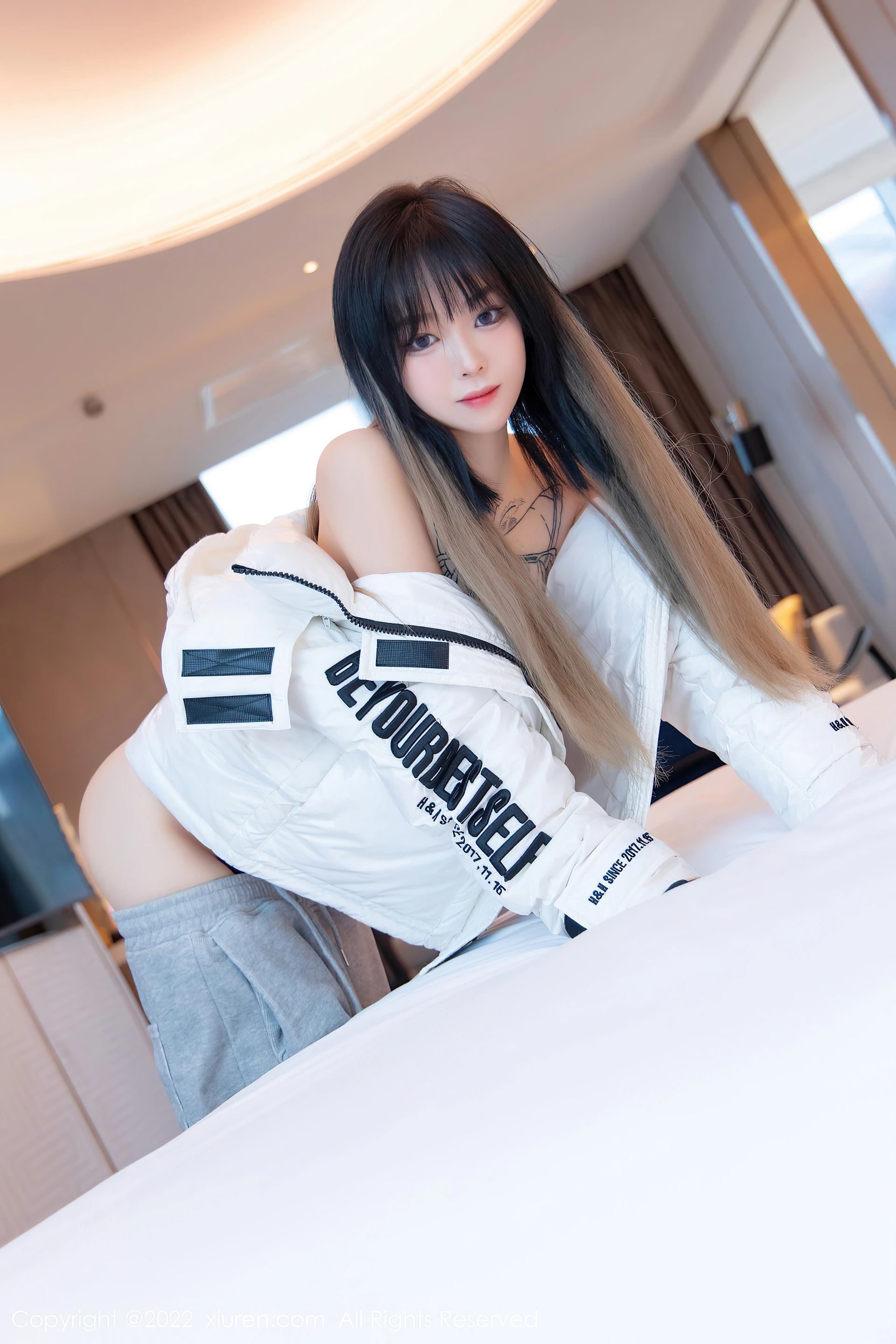 XiuRen秀人网 2022.01.17 No.4470 奶瓶. 清纯美腿[79+1P 772MB]