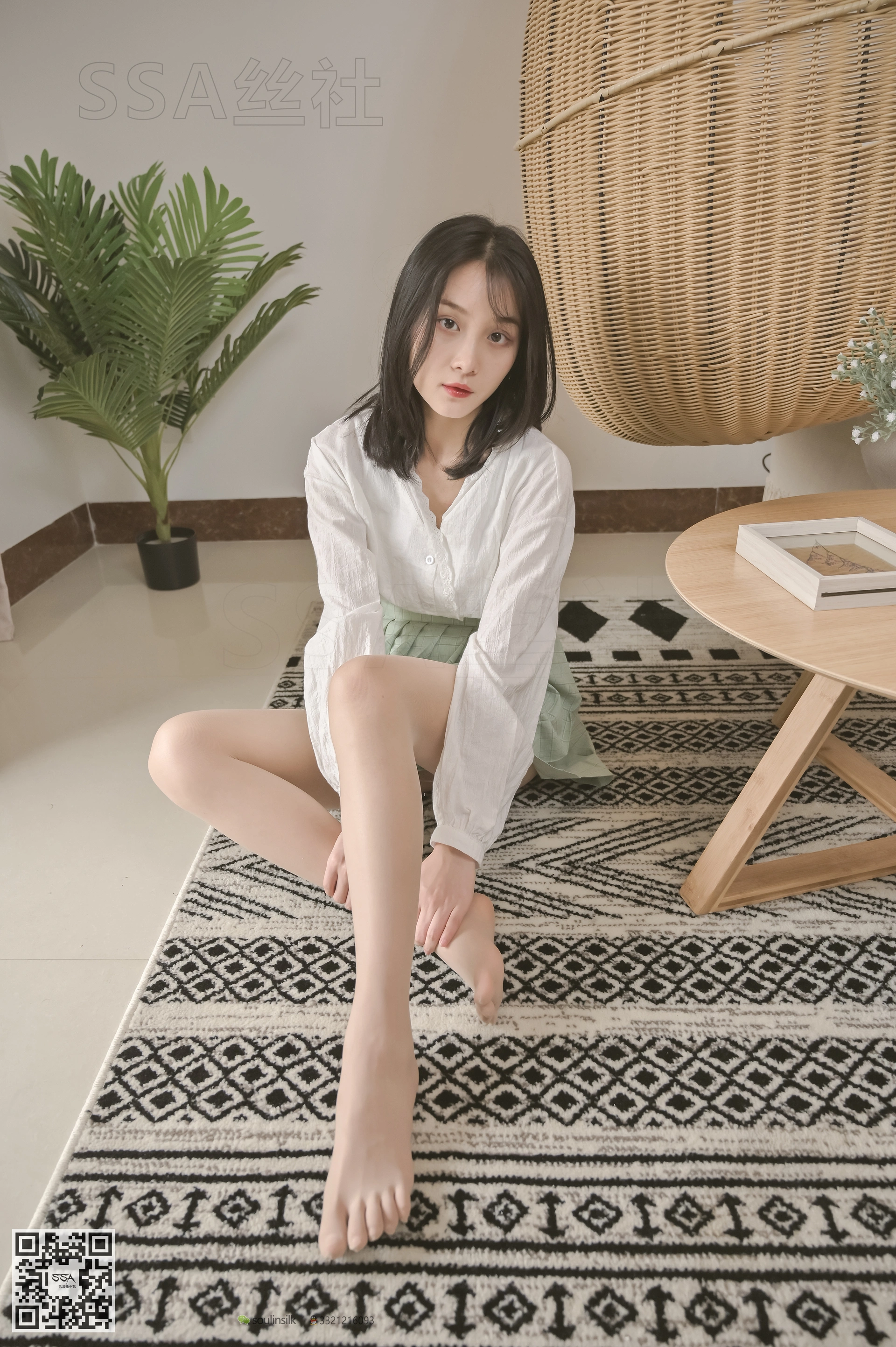 SSA丝社 超清写真 NO.106 丽萍 颠覆你的审美 五指丝袜，送花絮视频[176P-2.01GB]