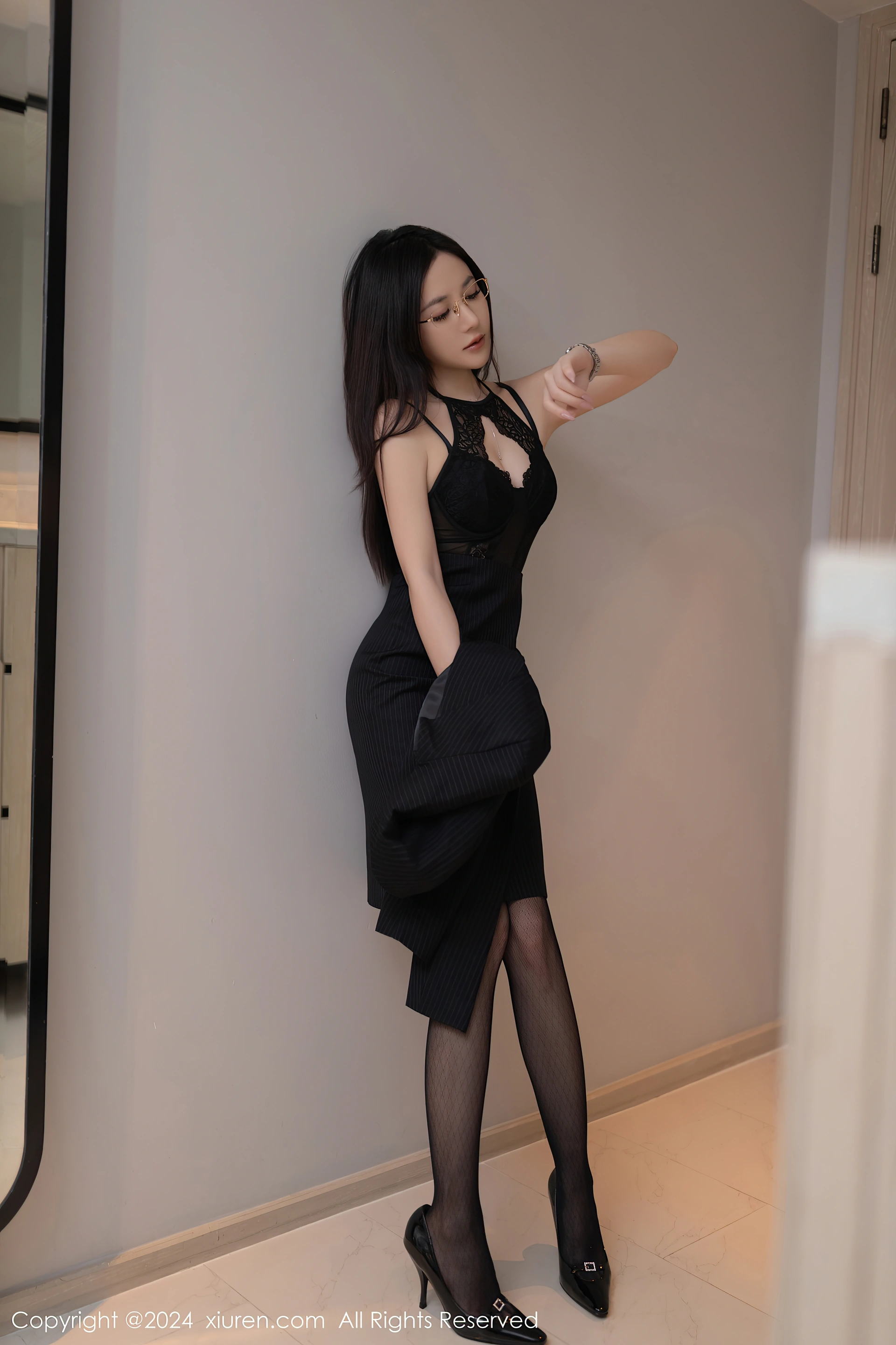 XIUREN秀人网 2024.01.19 NO.7992 鱼子酱Fish[80+1P／742MB]