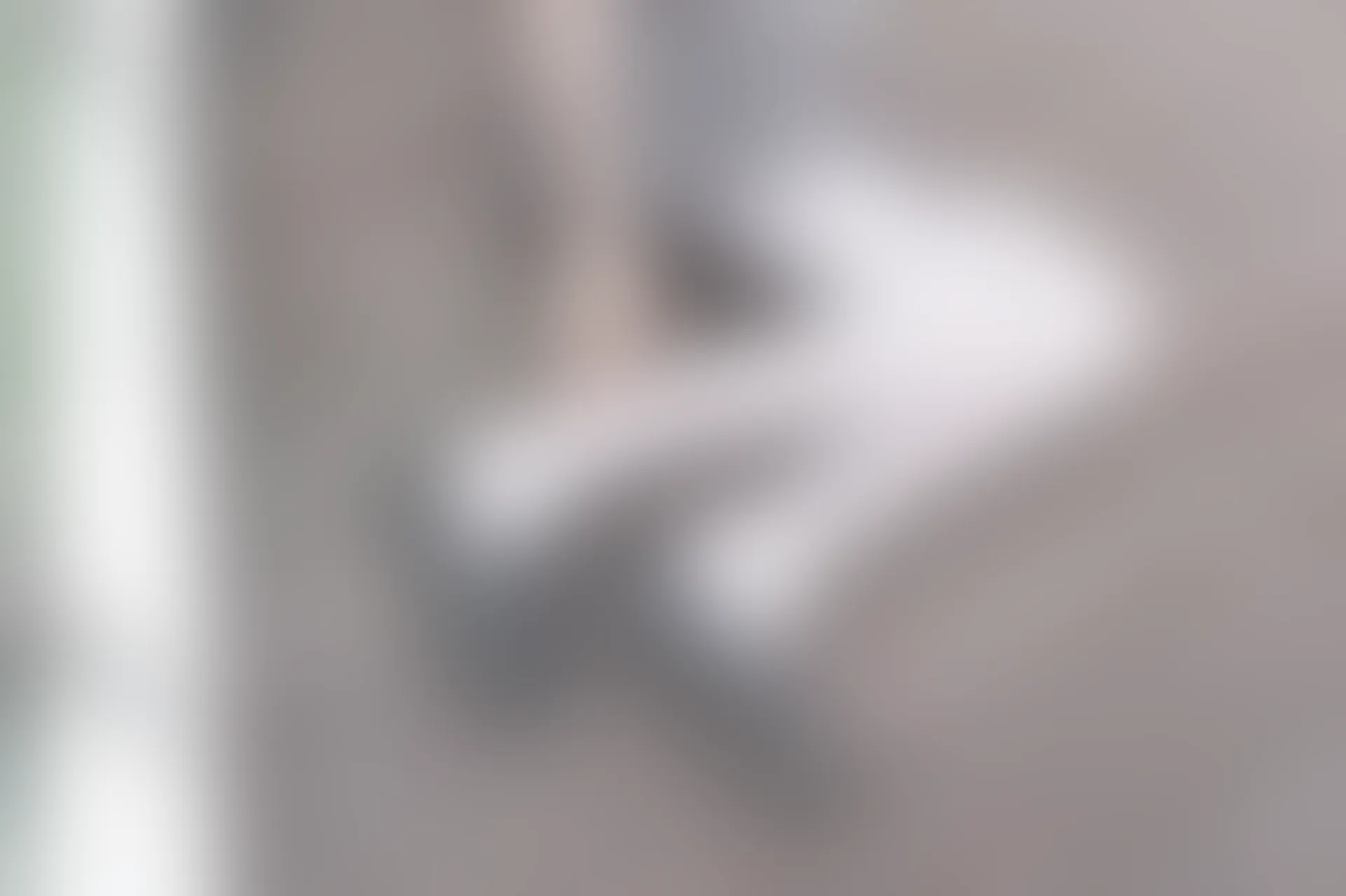 C26.007 芦苇丛里的白丝 [40P-104MB]