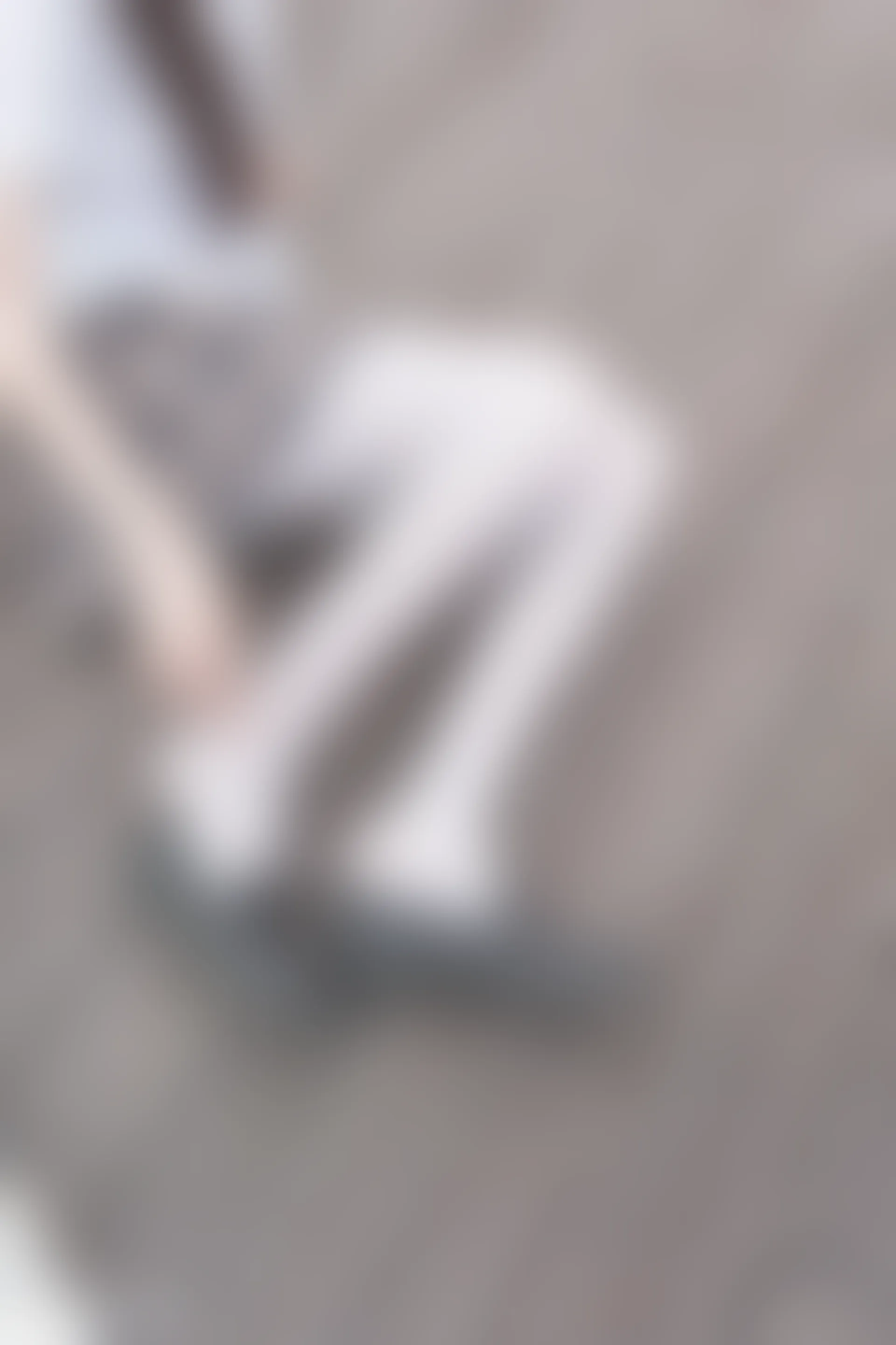 C26.007 芦苇丛里的白丝 [40P-104MB]