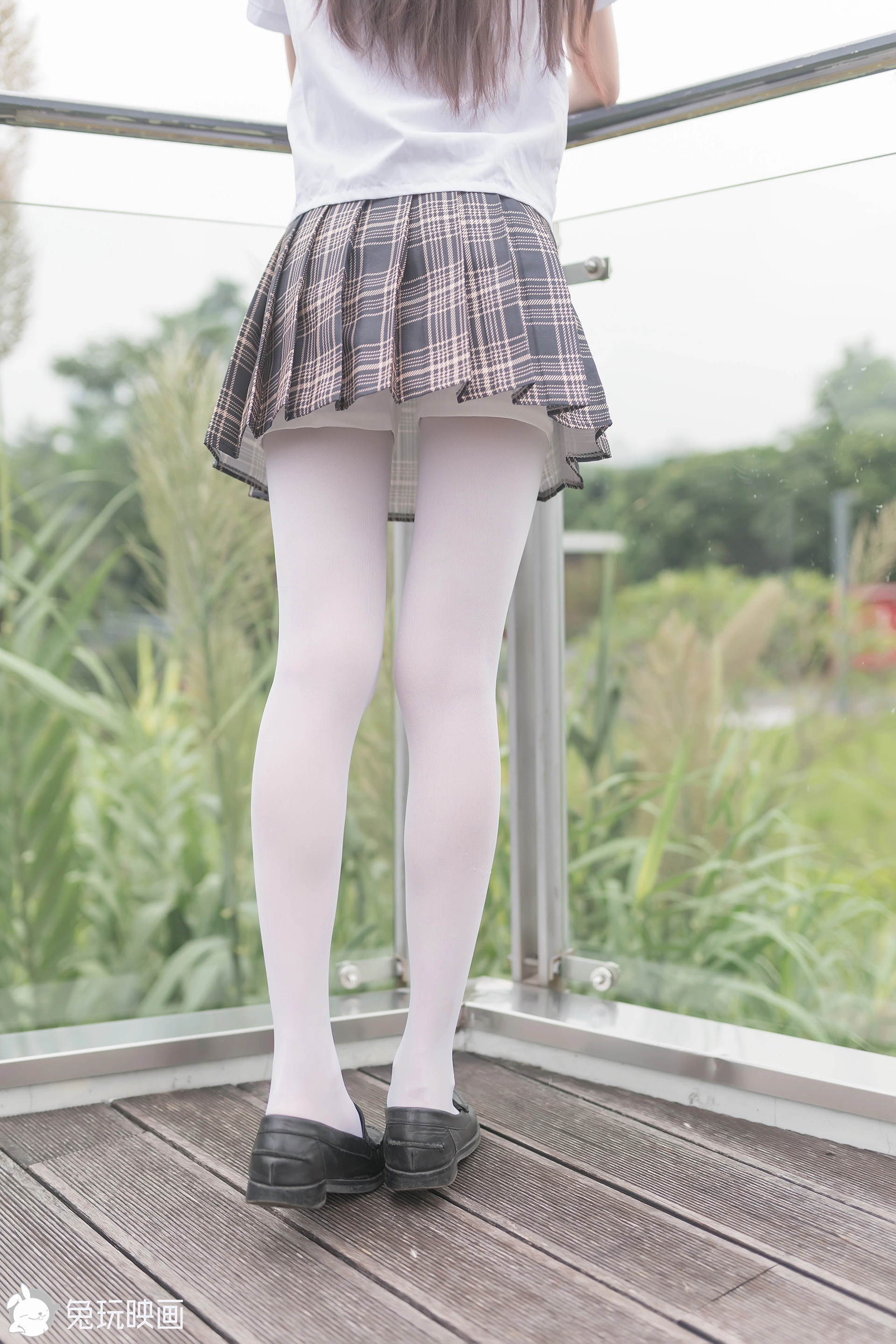 C26.007 芦苇丛里的白丝 [40P-104MB]
