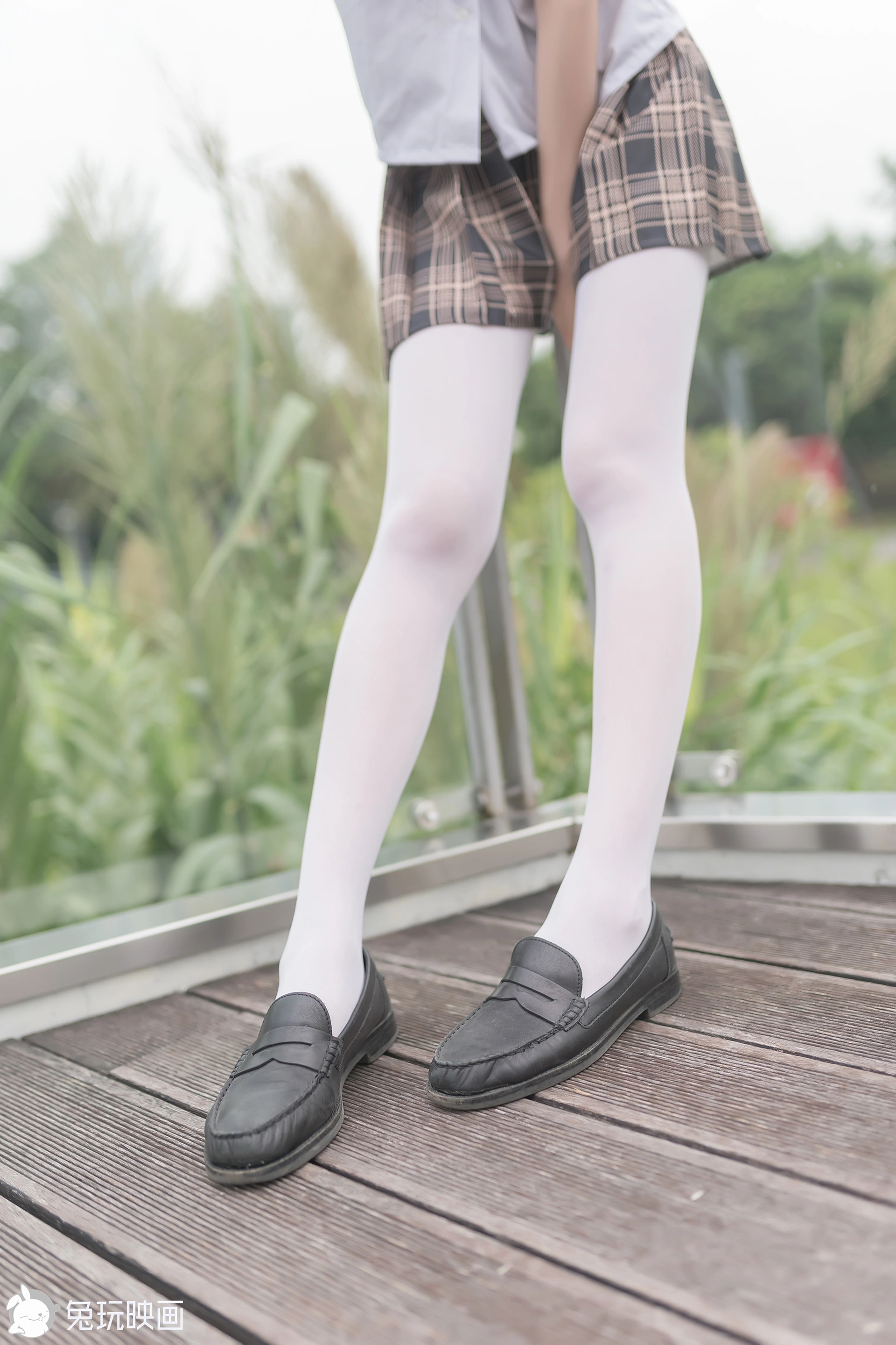 C26.007 芦苇丛里的白丝 [40P-104MB]