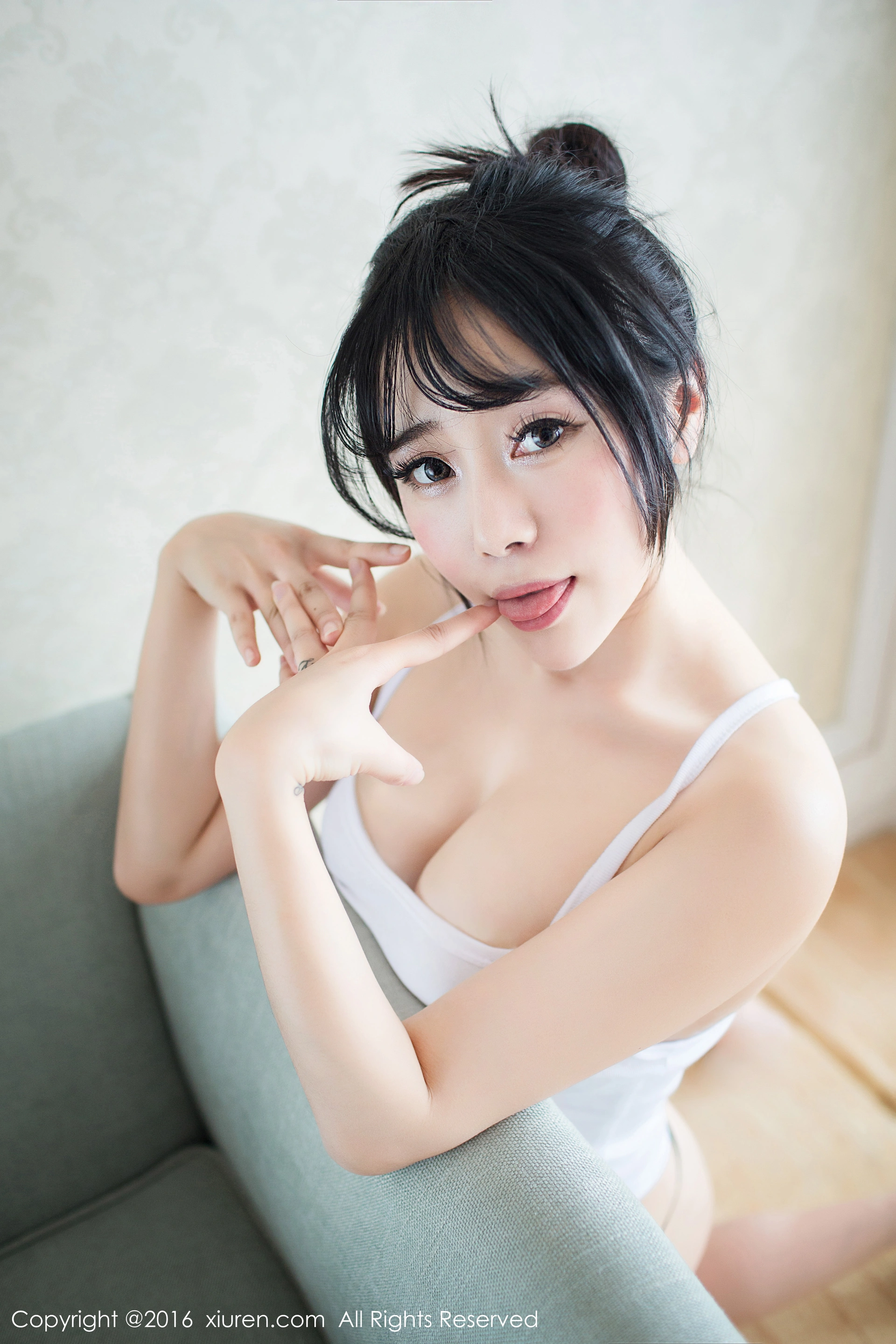 XiuRen秀人网 2016.06.23 No.550 兜豆靓Youlina [63+1P-187M]