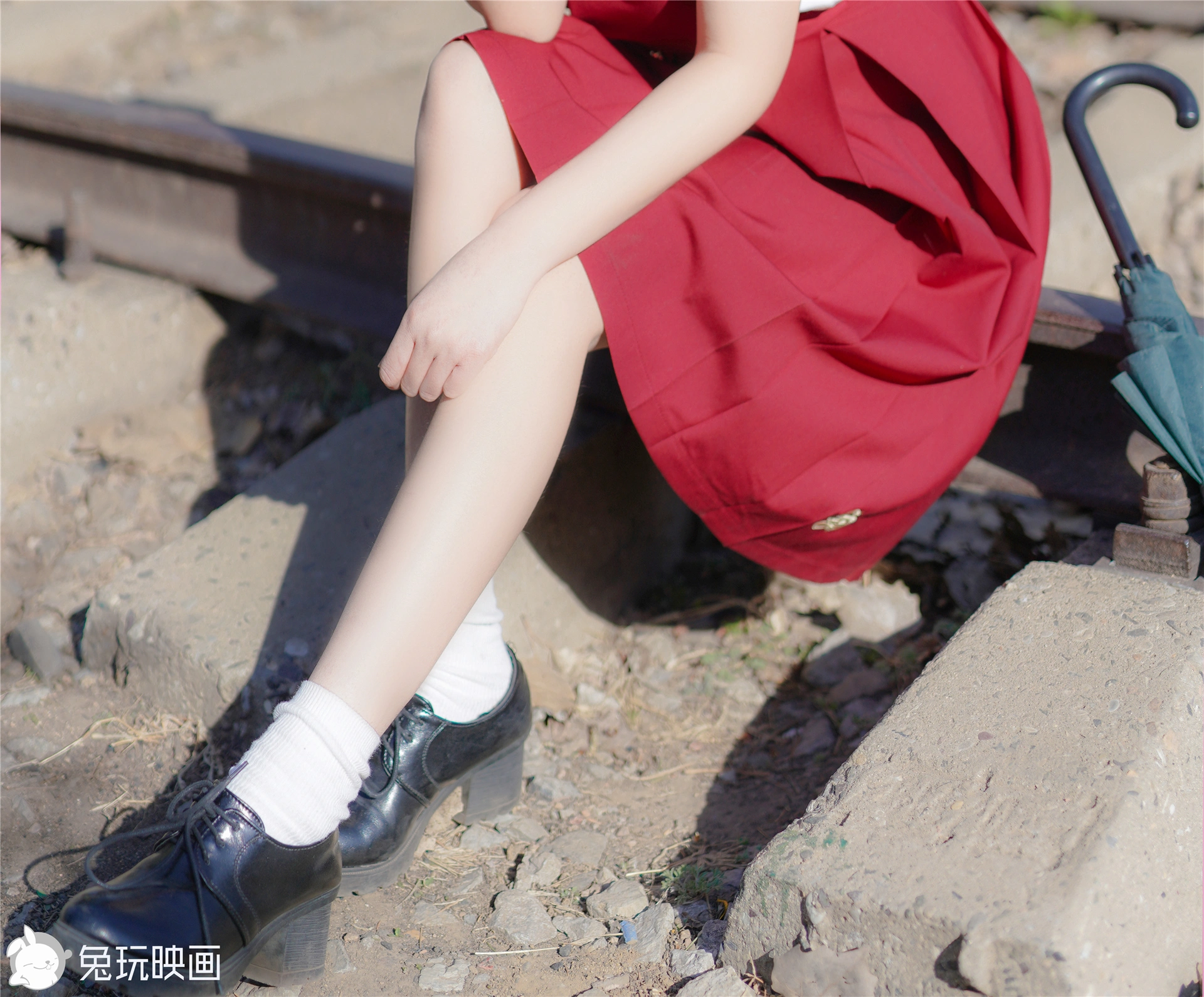 D54.006 小腿超细的JK小姐姐！ [42P-184MB]