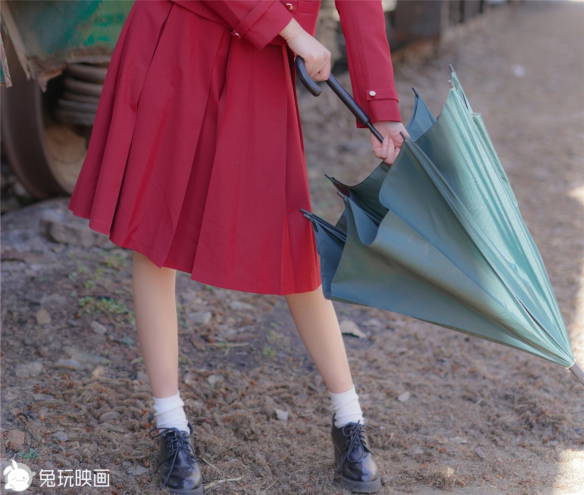 D54.006 小腿超细的JK小姐姐！ [42P-184MB]