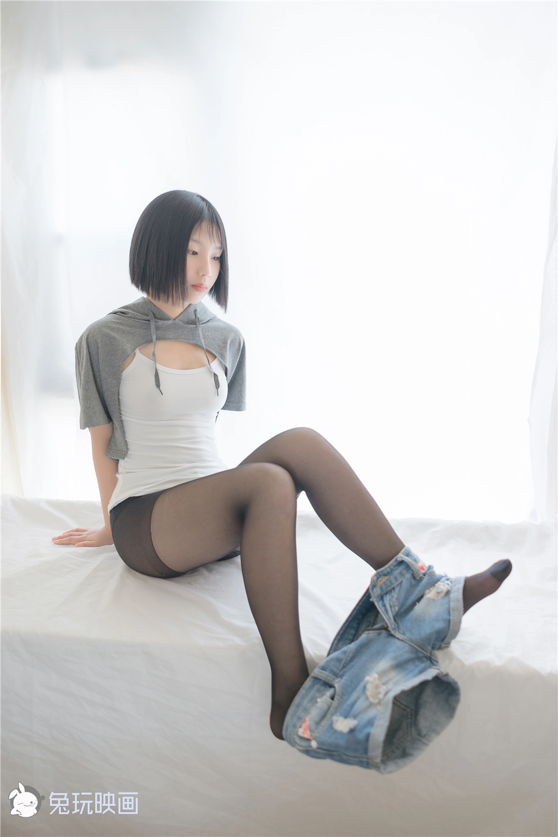 C03.002 不要乱玩裤子！ [54P-41MB]