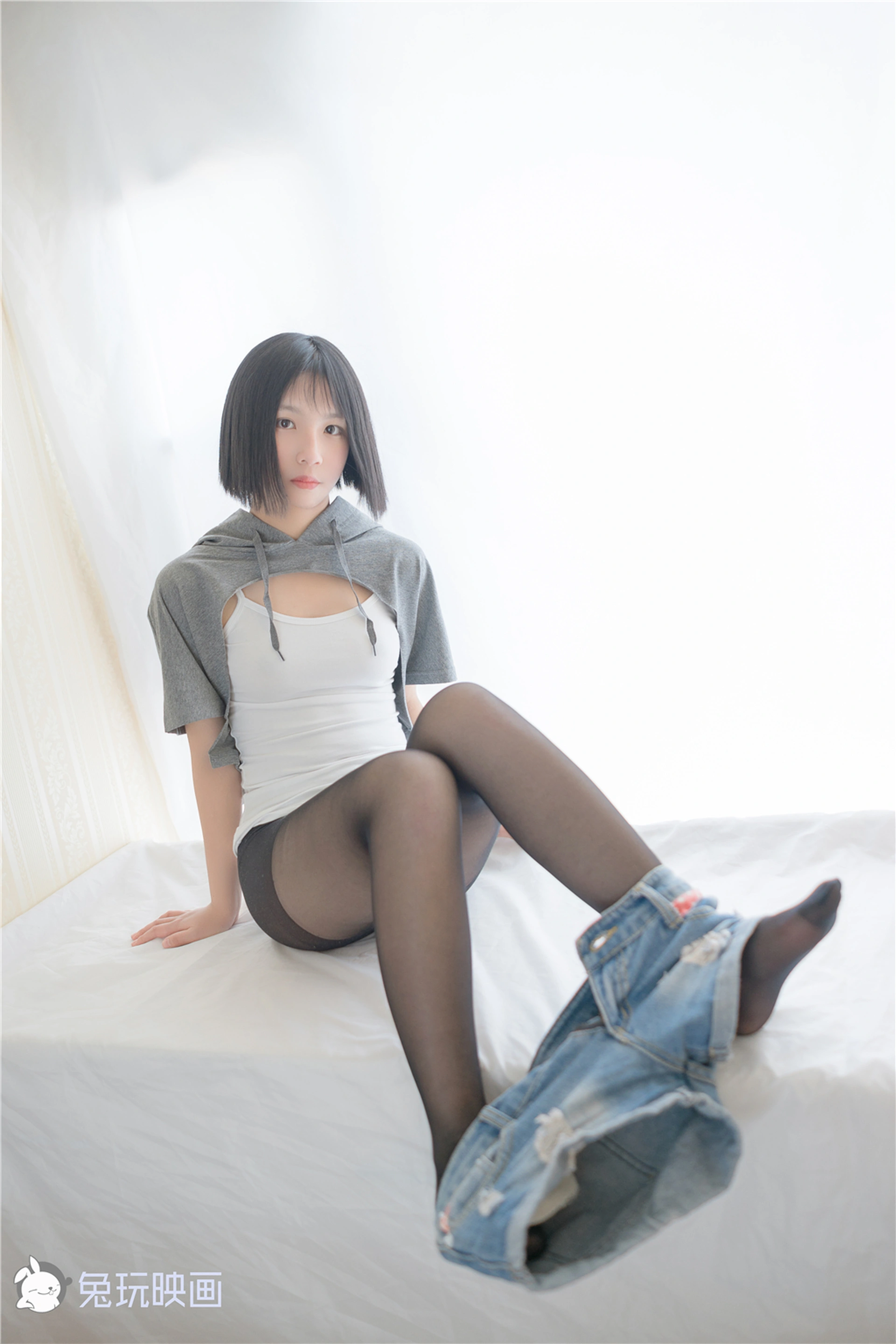 C03.002 不要乱玩裤子！ [54P-41MB]
