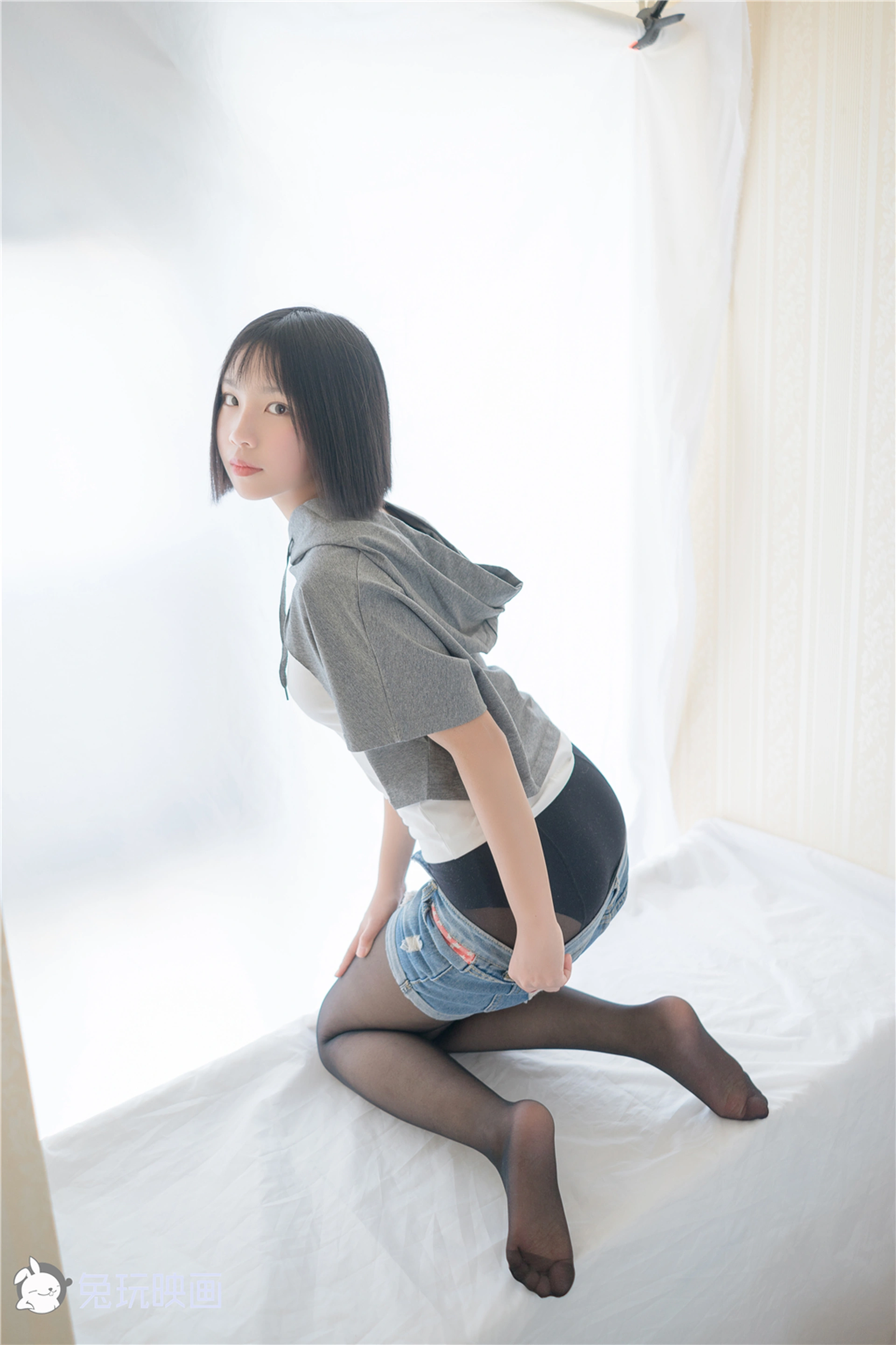 C03.002 不要乱玩裤子！ [54P-41MB]
