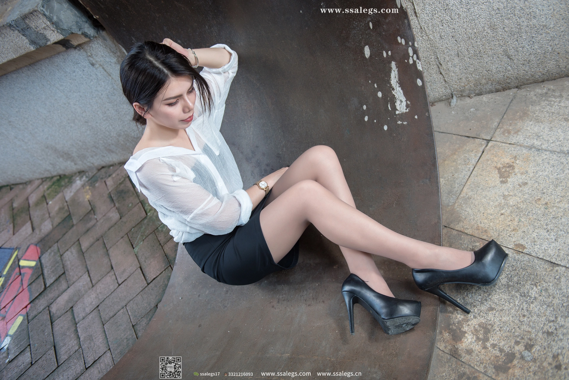 SSA丝社 超清写真 NO.021 混血美女芷沫浪漫咖啡色丝袜街拍[99P-1.26GB]