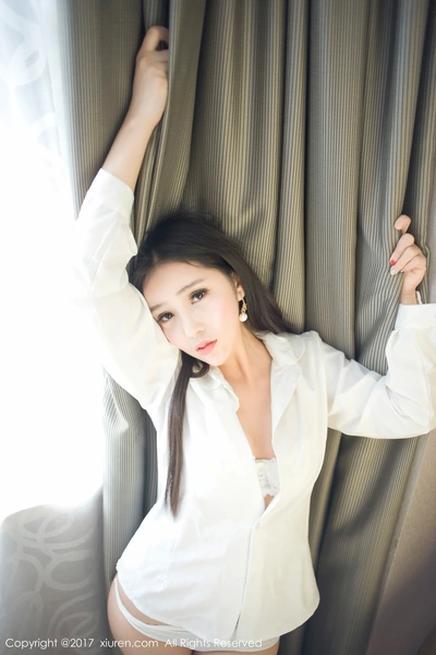 XiuRen秀人网 2021.12.01 No.4288 艾静香 御姐黑丝[45+1P 502MB]