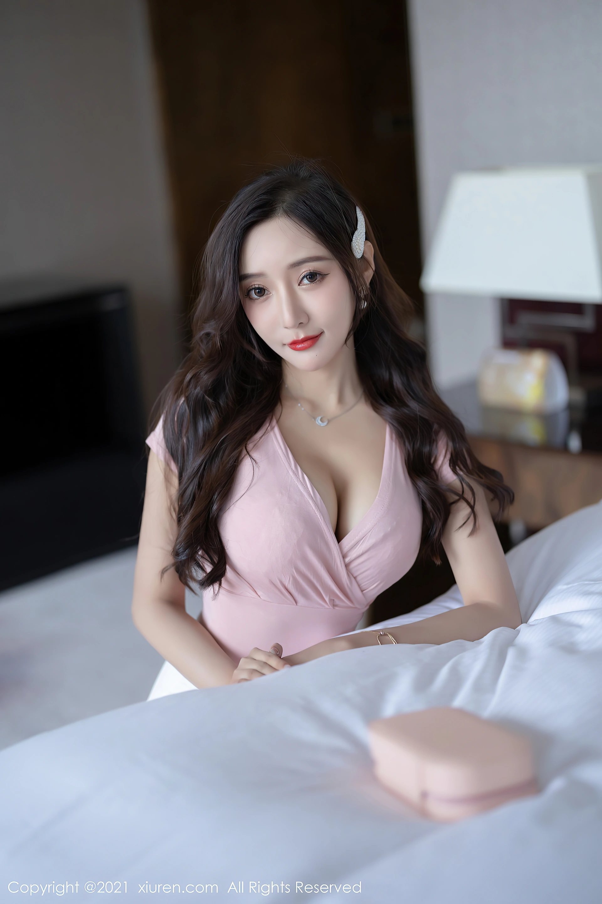 XiuRen秀人网 2021.11.05 No.4173 王馨瑶yanni 丝袜美腿[79+1P 630MB]