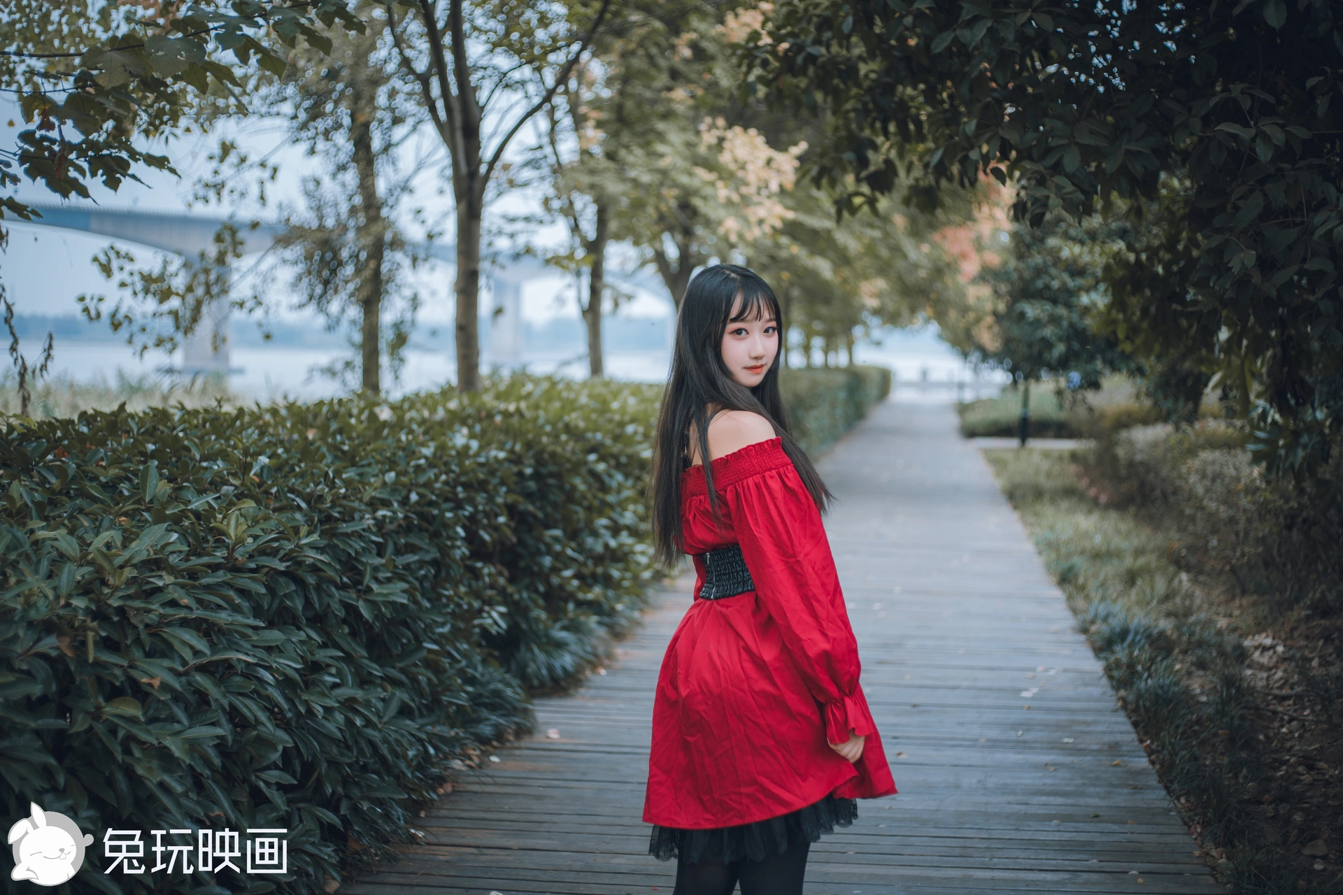 C35.003 红与黑 [40P-385MB]