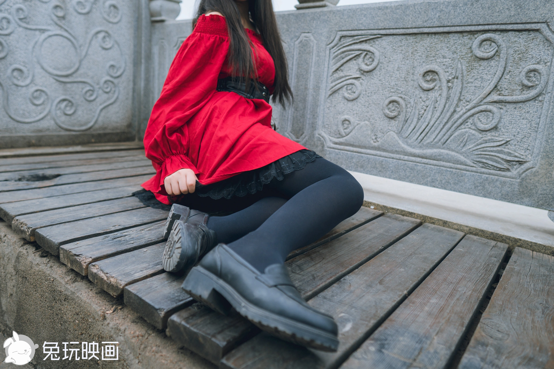 C35.003 红与黑 [40P-385MB]