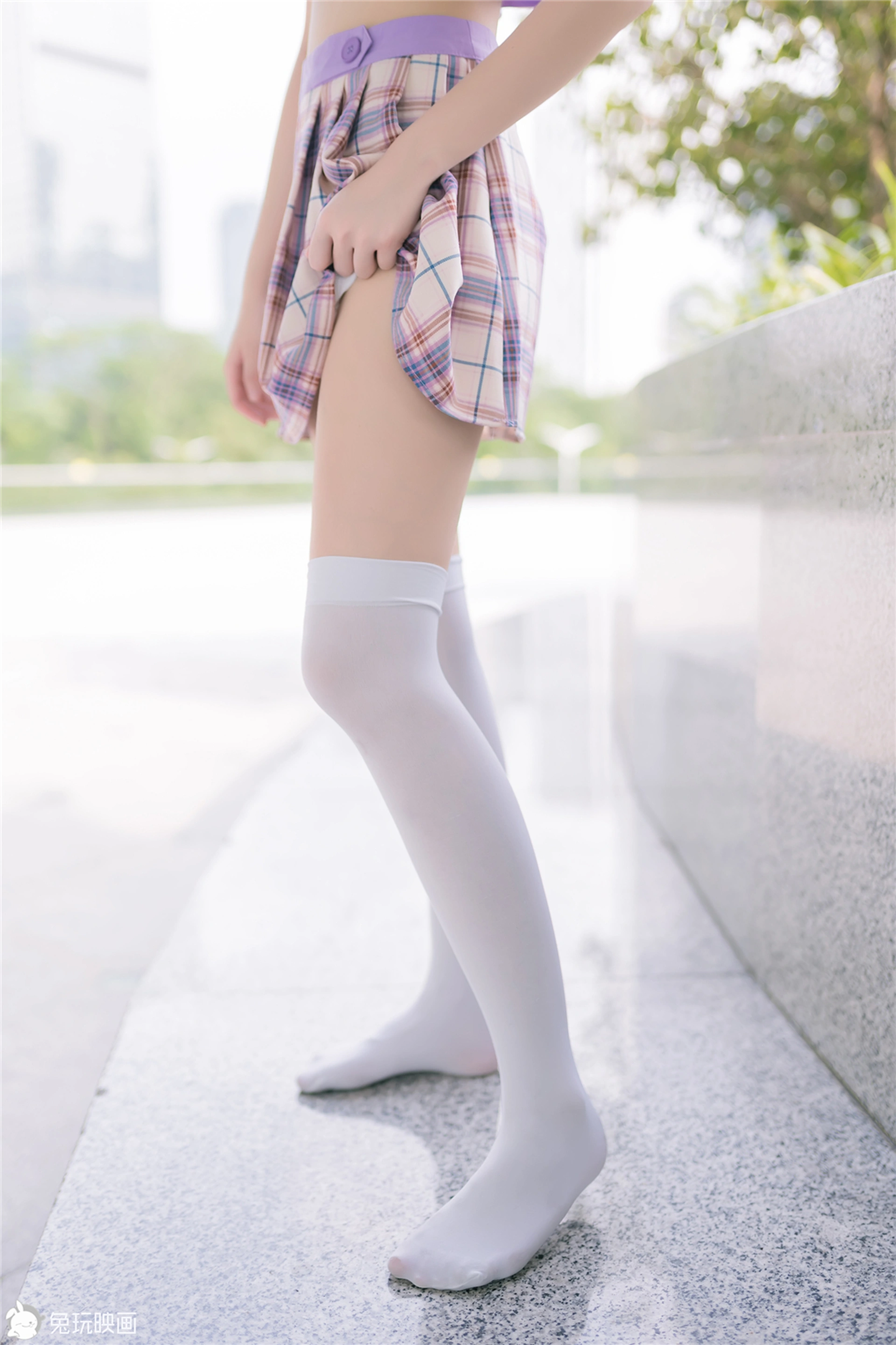 C18.008 紫红色格裙 [40P-39MB]