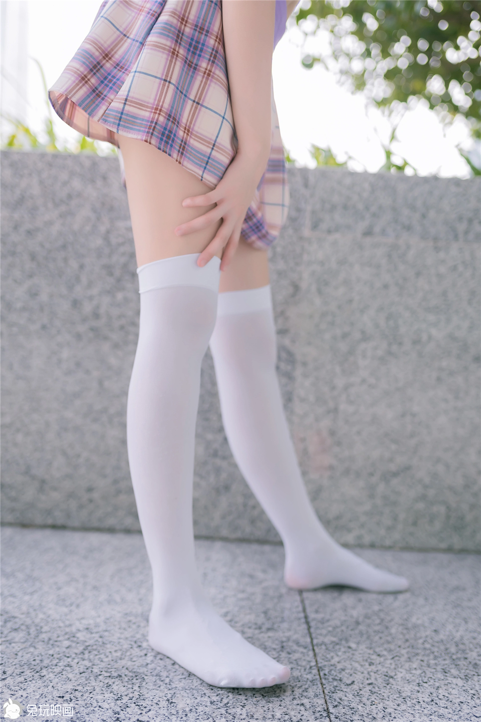 C18.008 紫红色格裙 [40P-39MB]