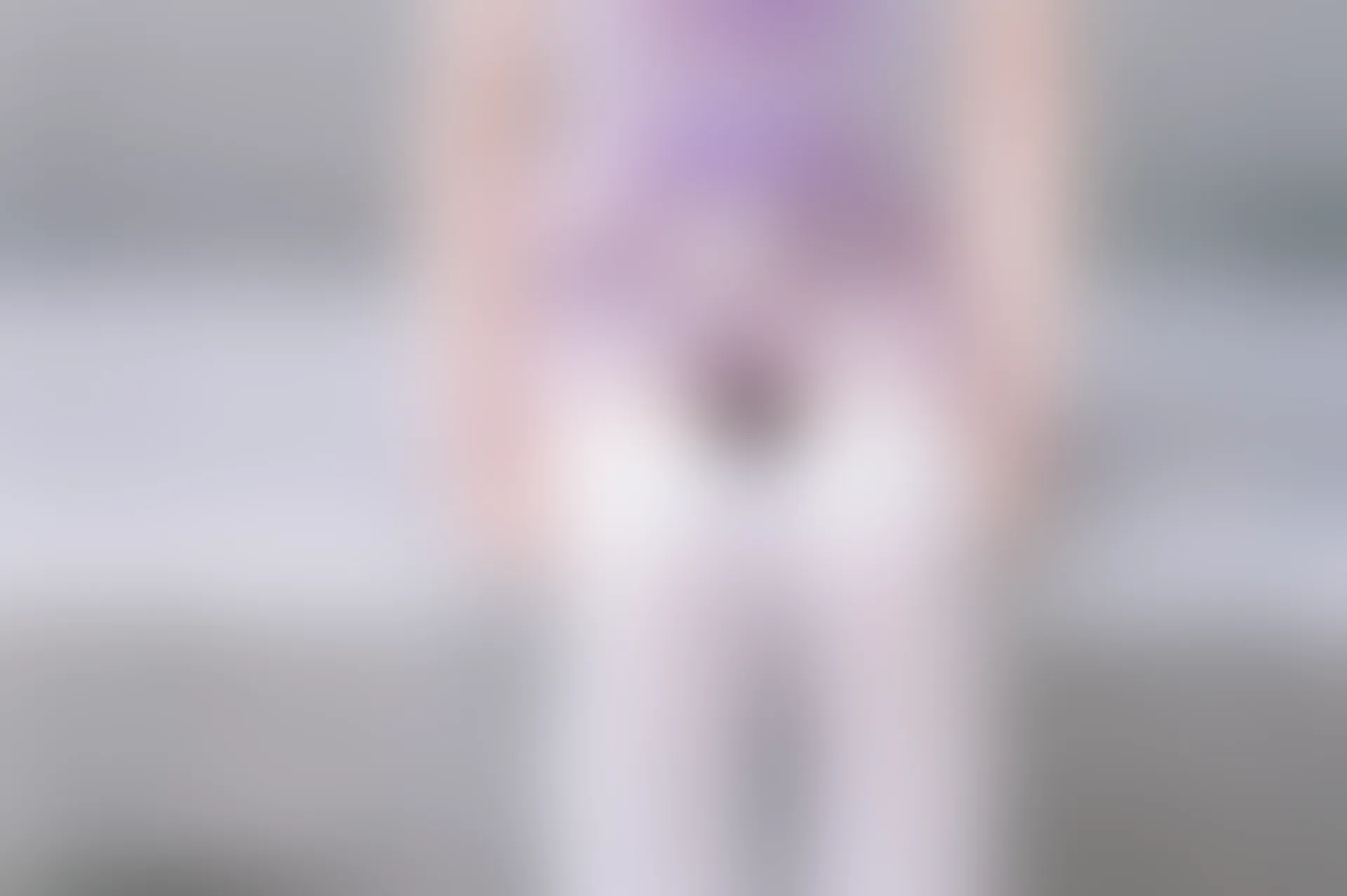 C18.008 紫红色格裙 [40P-39MB]