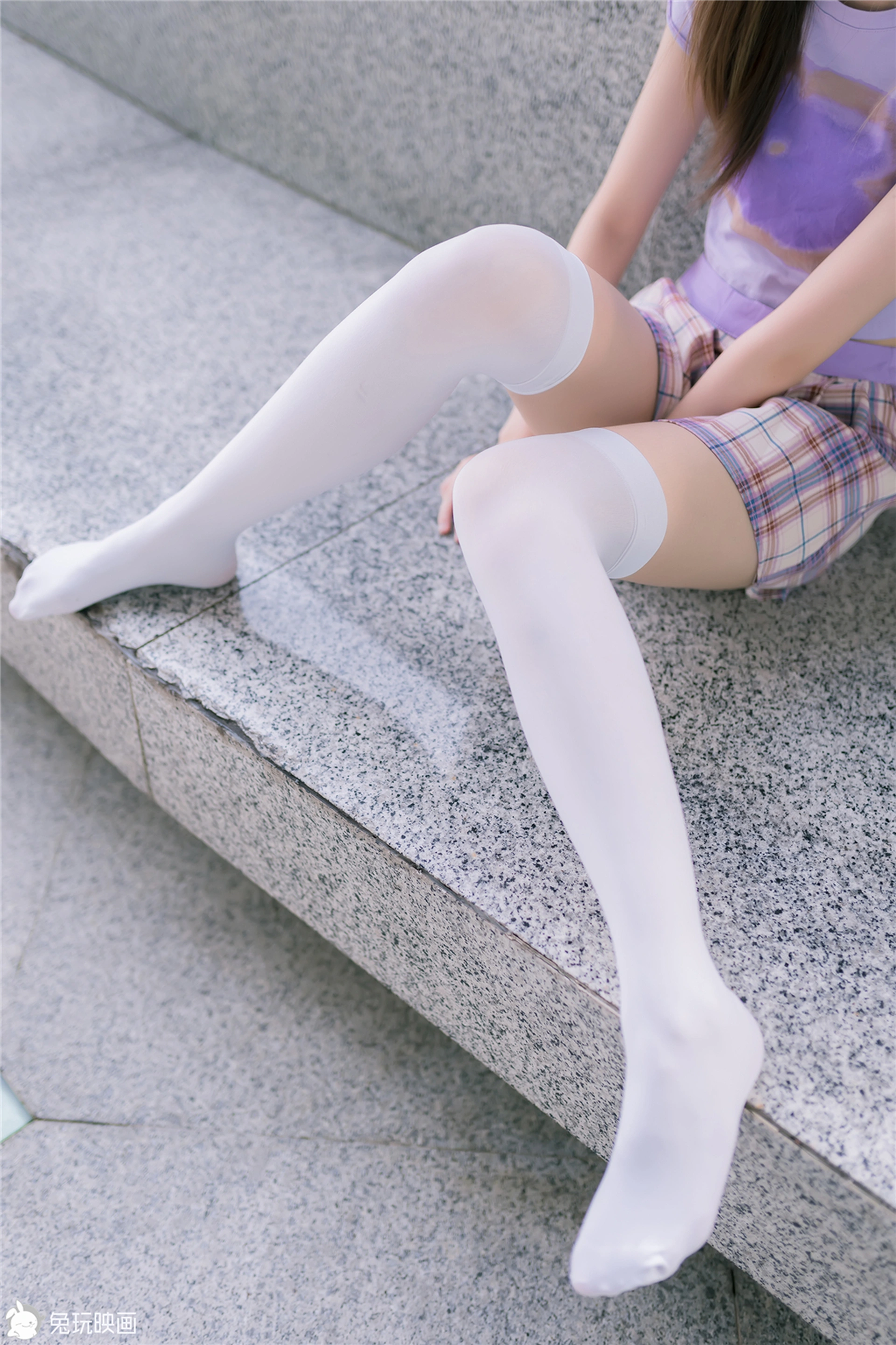 C18.008 紫红色格裙 [40P-39MB]