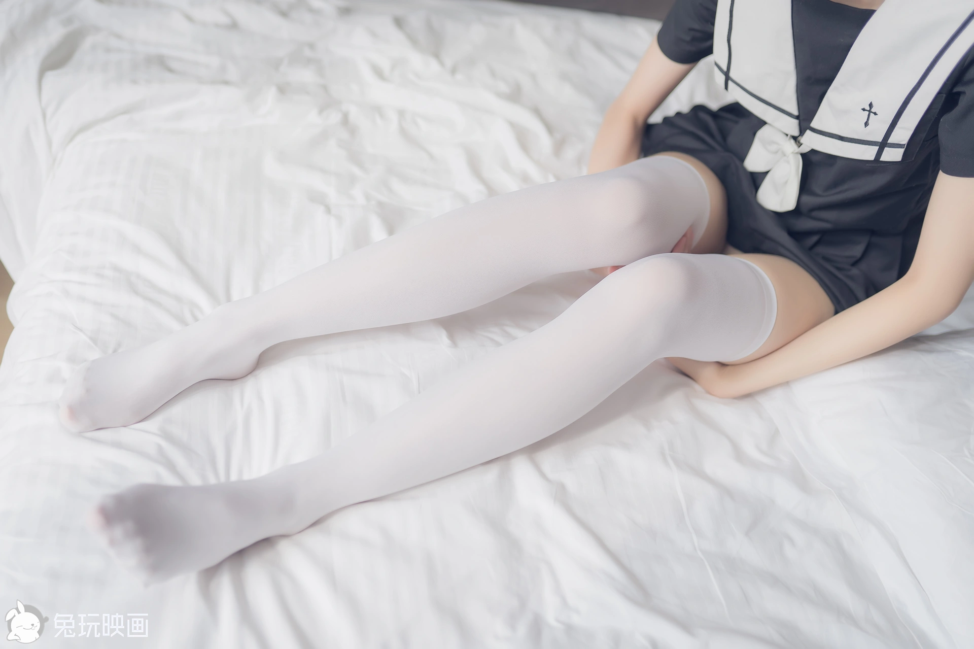C29.007 制服就要配白丝 [40P-57MB]